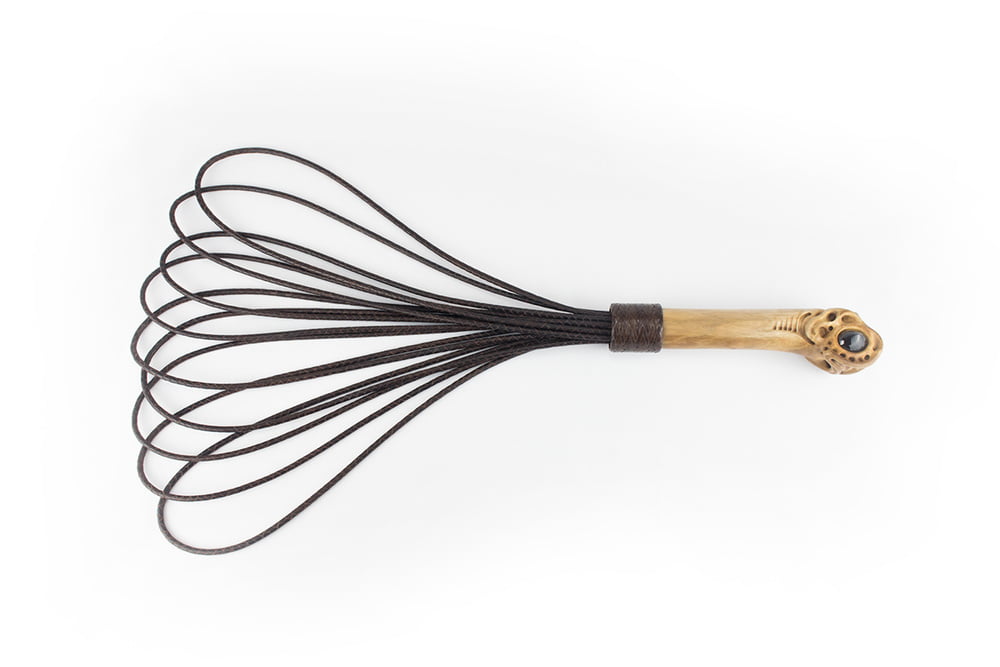 Morion wood flogger