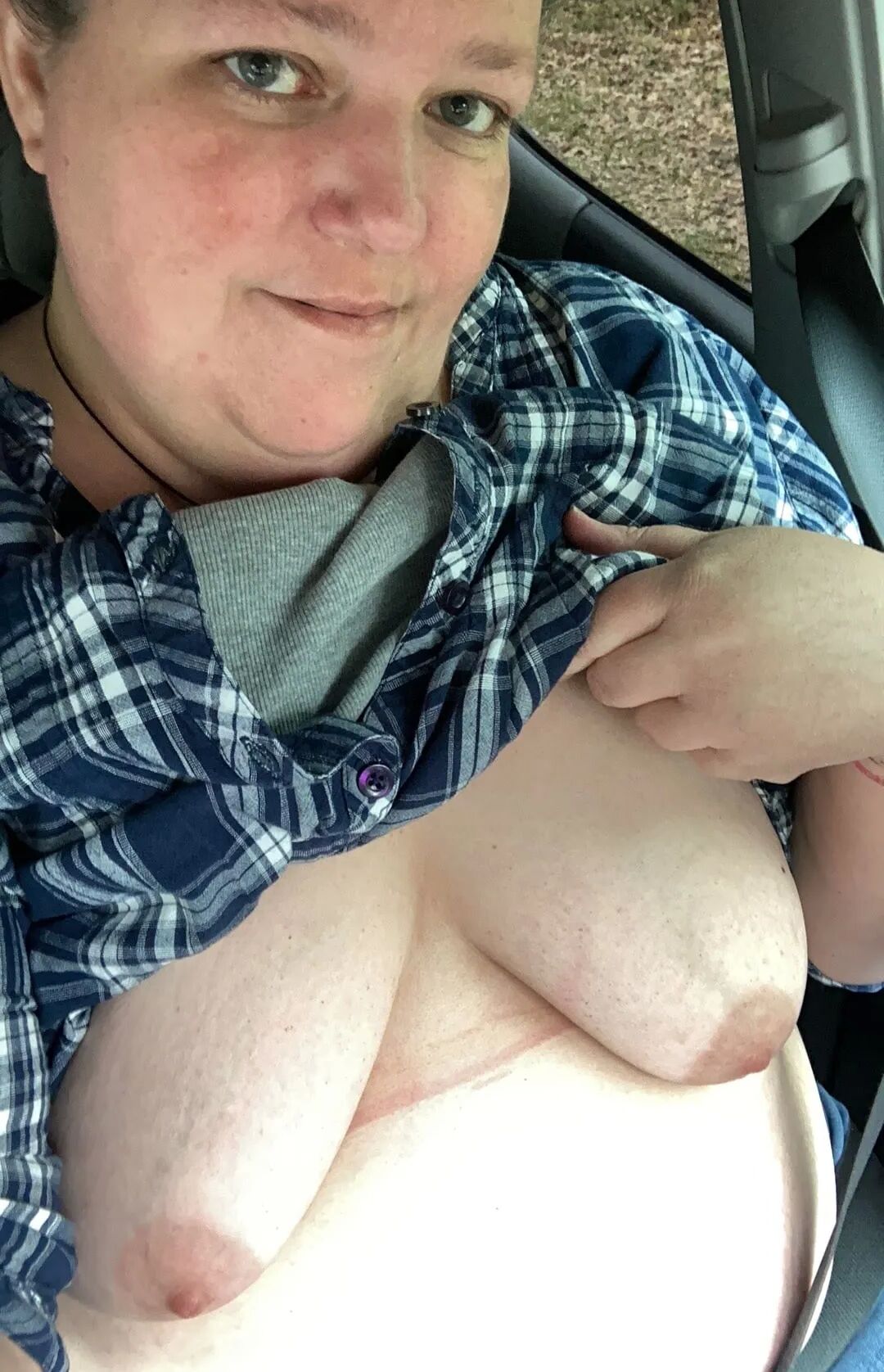 Dumb whore - 15 Pics