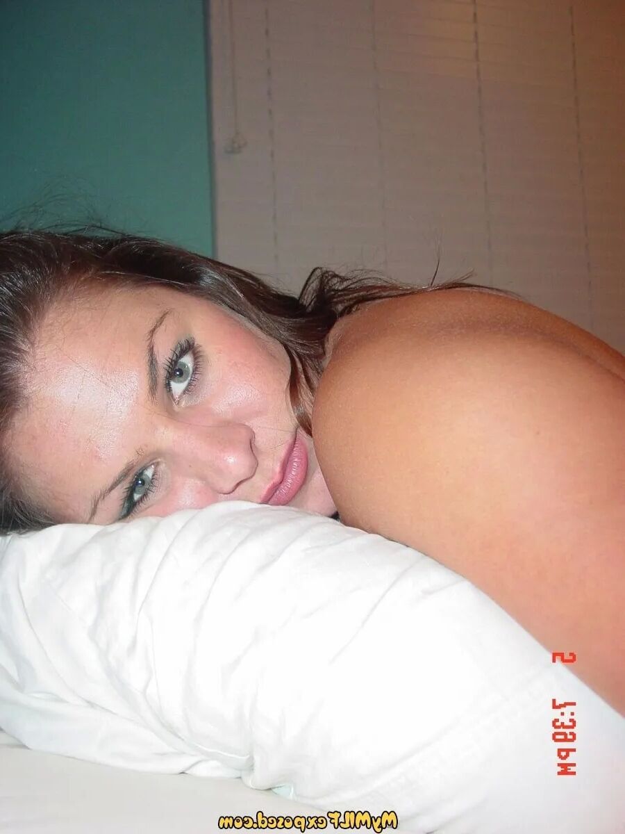 My MILF Exposed Busty vixen - 14 Pics