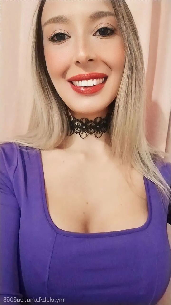 Luna Free Photos - 8 Pics