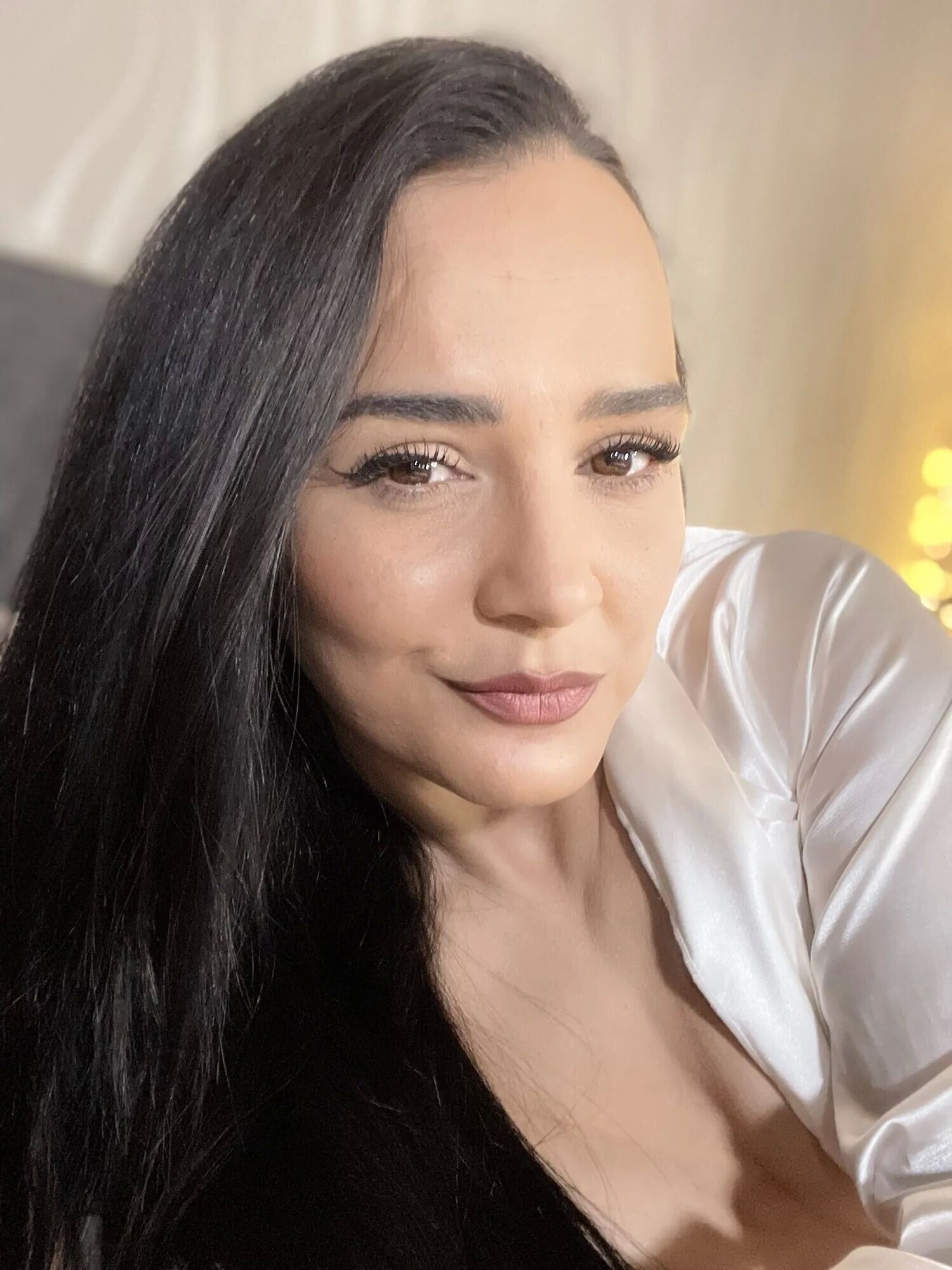 Sexy brunette - 20 Pics