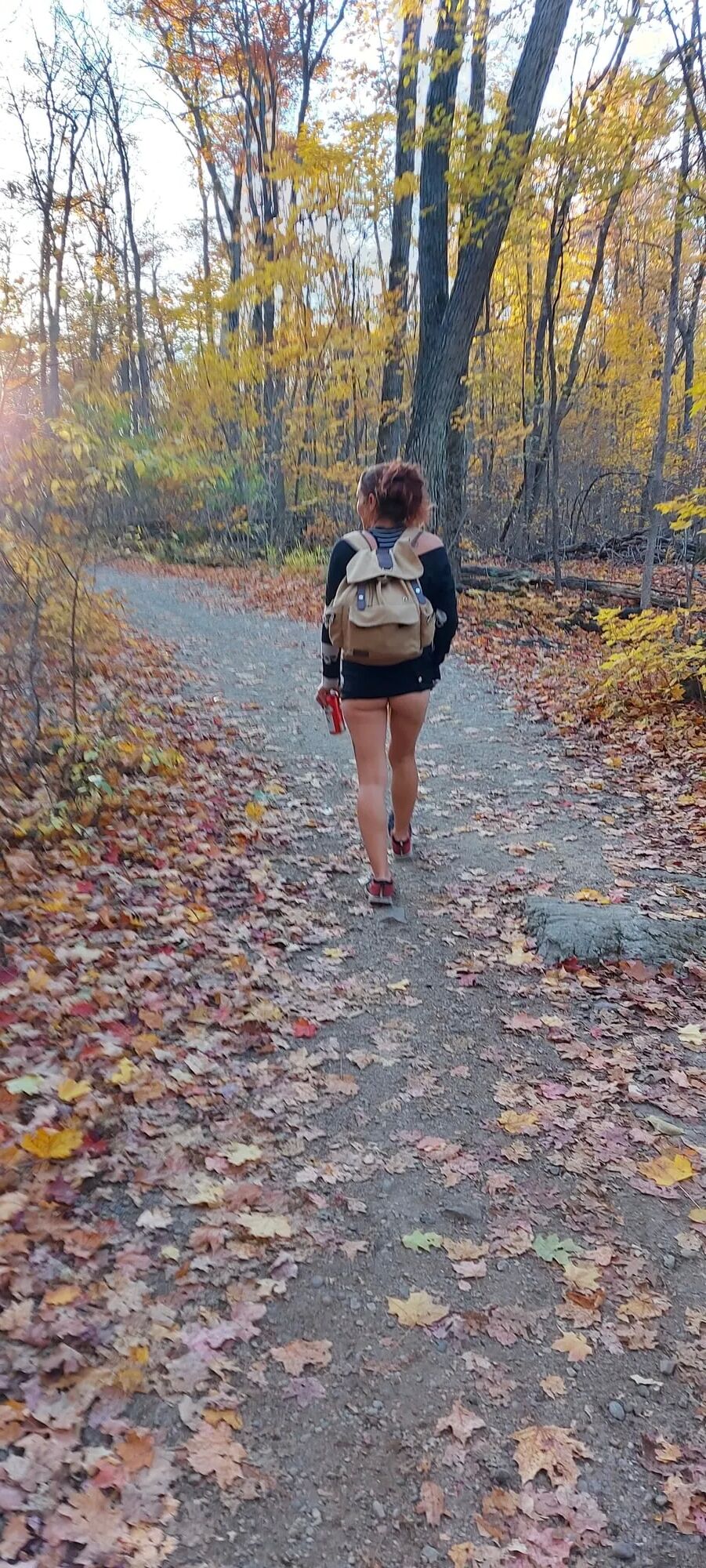 Teenie hiking nude - 52 Pics
