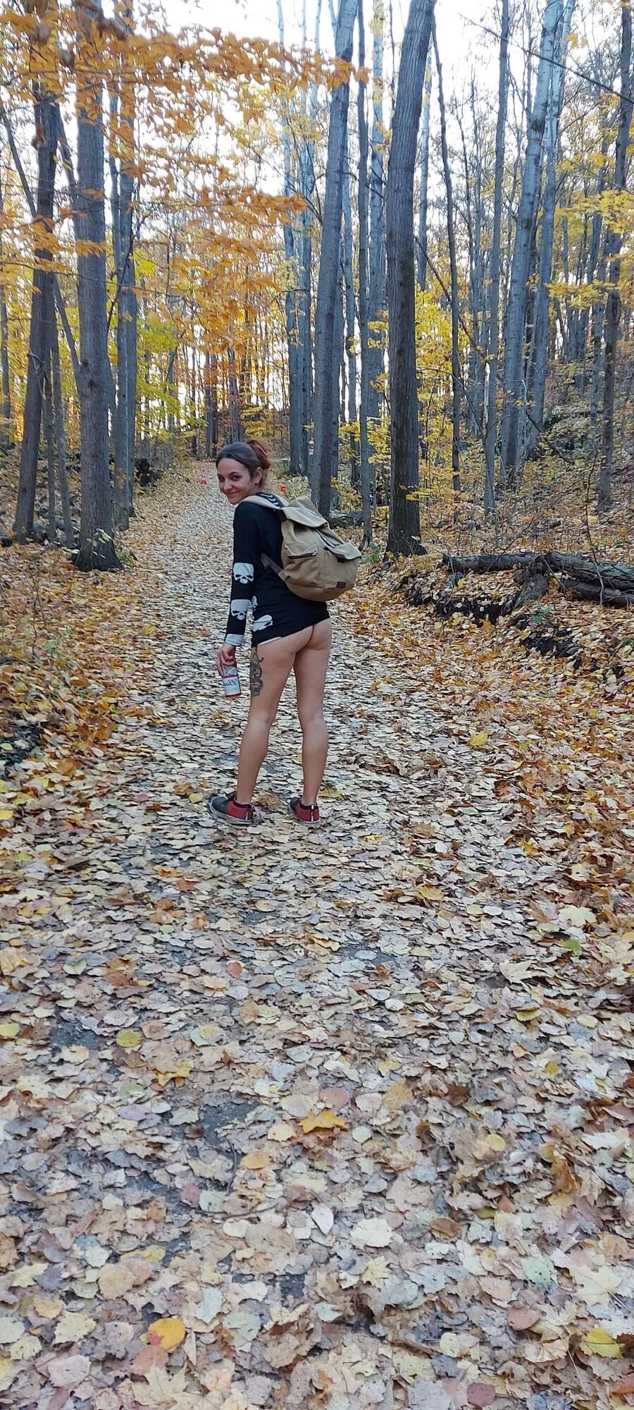 Teenie hiking nude - 52 Pics