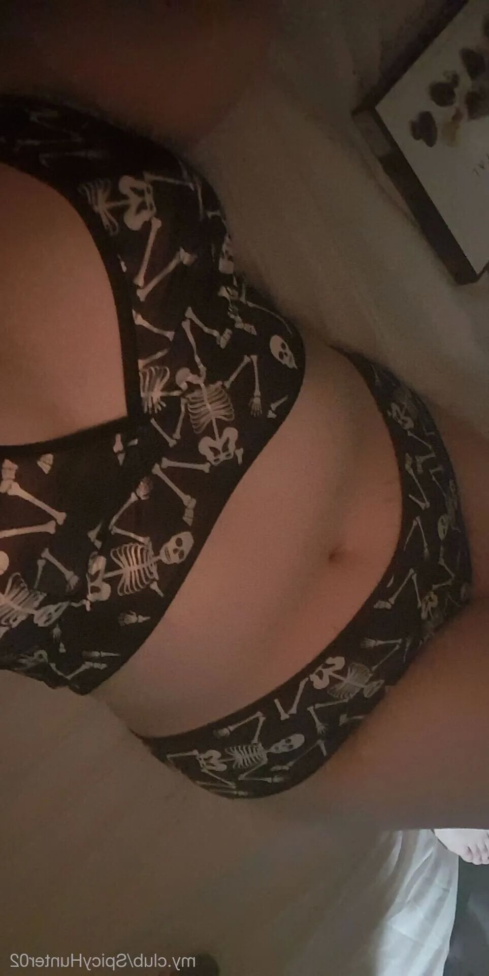 SpicyHunter Free Photos - 6 Pics