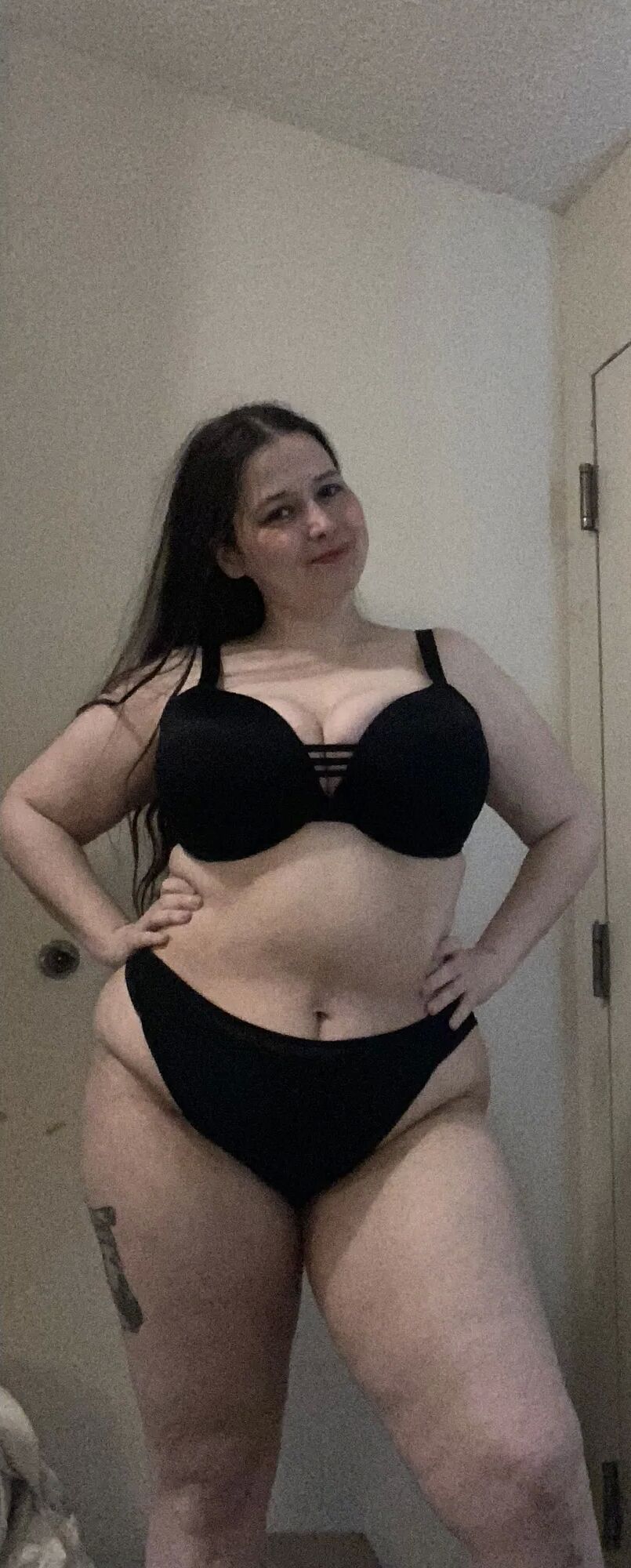 Feeling frisky - 25 Pics