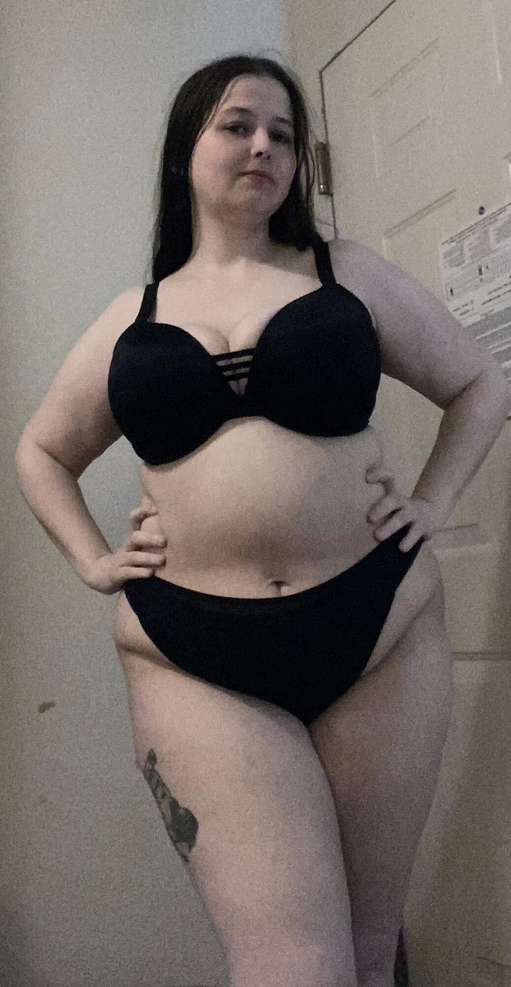 Feeling frisky - 25 Pics