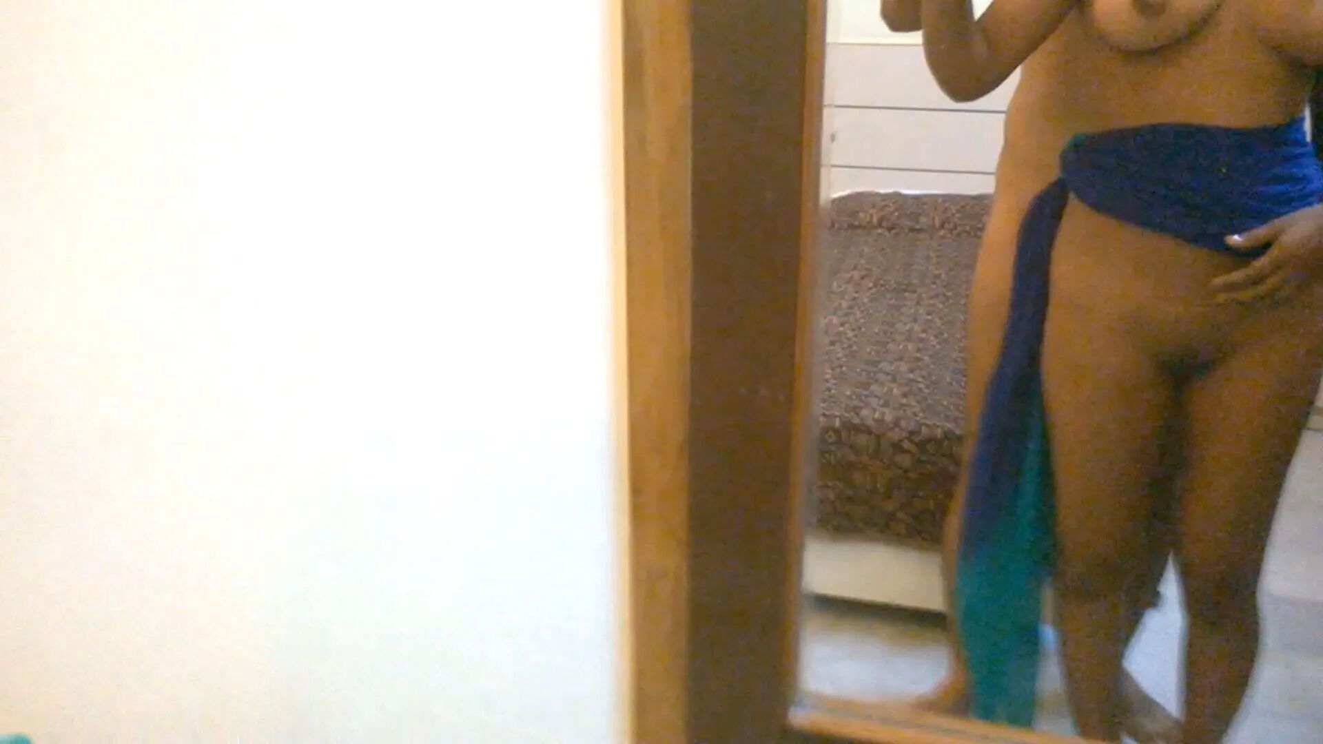 Boob press, pussy suck of Priya in Front of the hotel mirror - 76 Pics