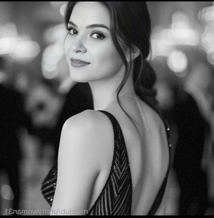 Pretttywoman31 Free Photos - 32 Pics