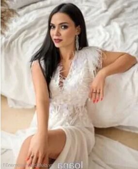 Pretttywoman31 Free Photos - 32 Pics
