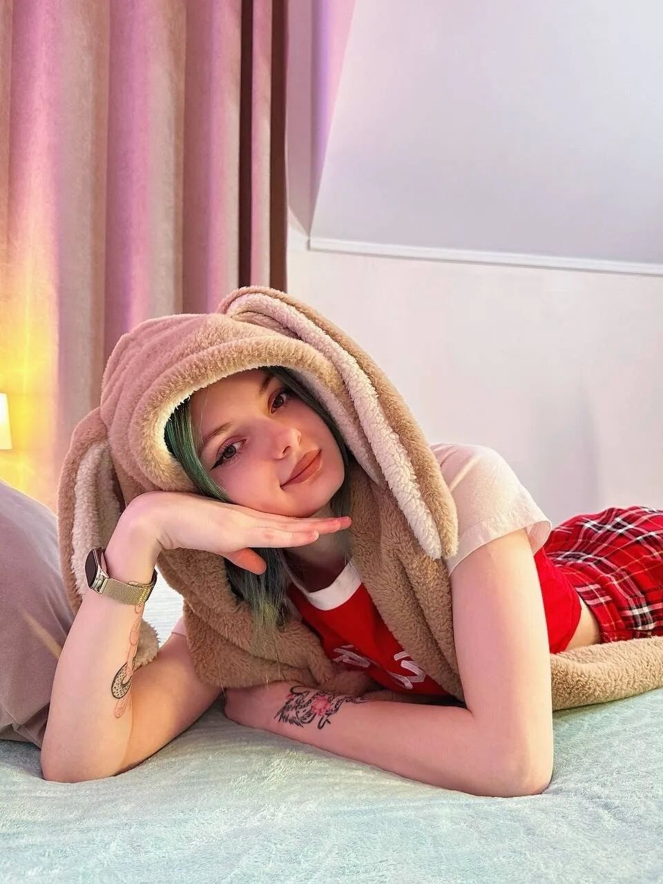Mavis Free Photos - 5 Pics