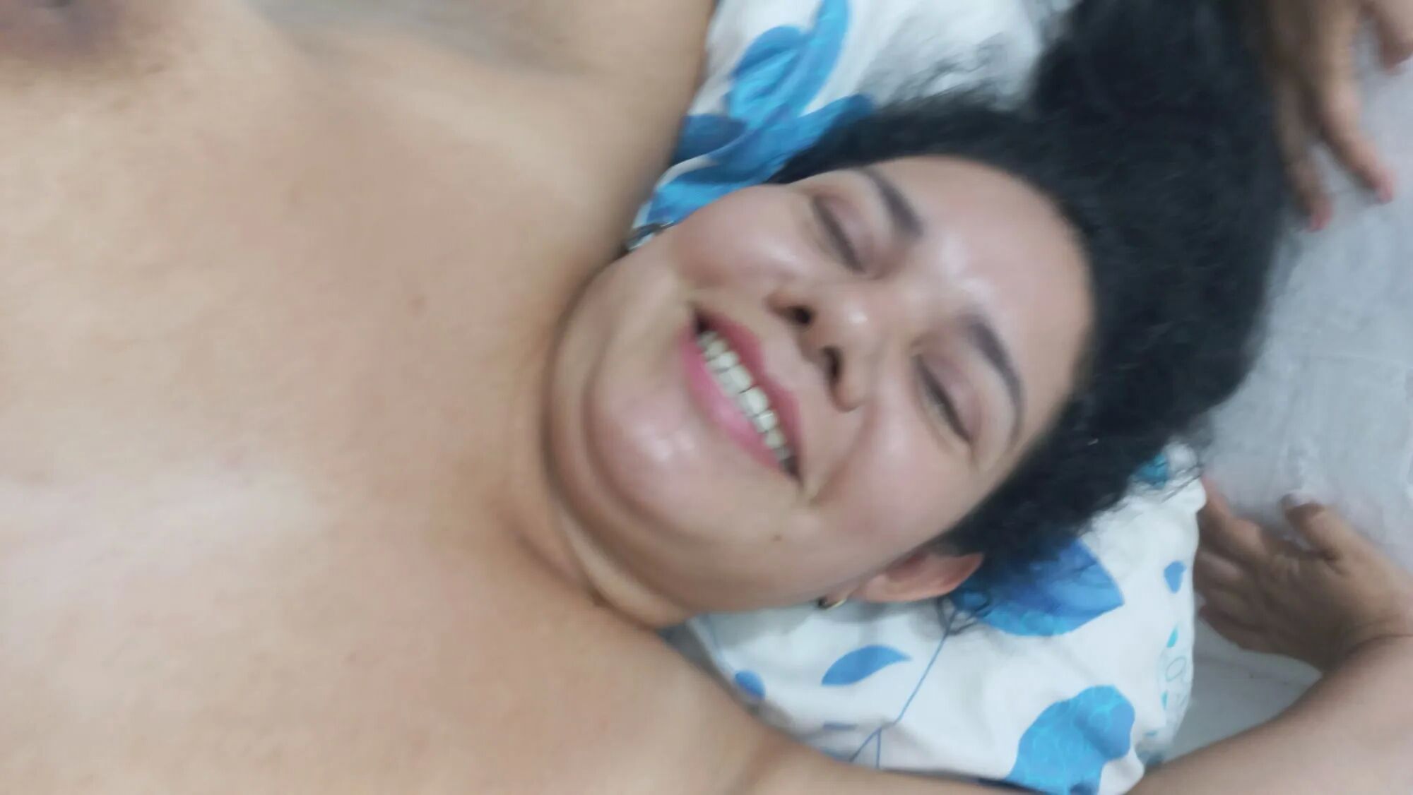Valkyrie happy deepthroat - 10 Pics
