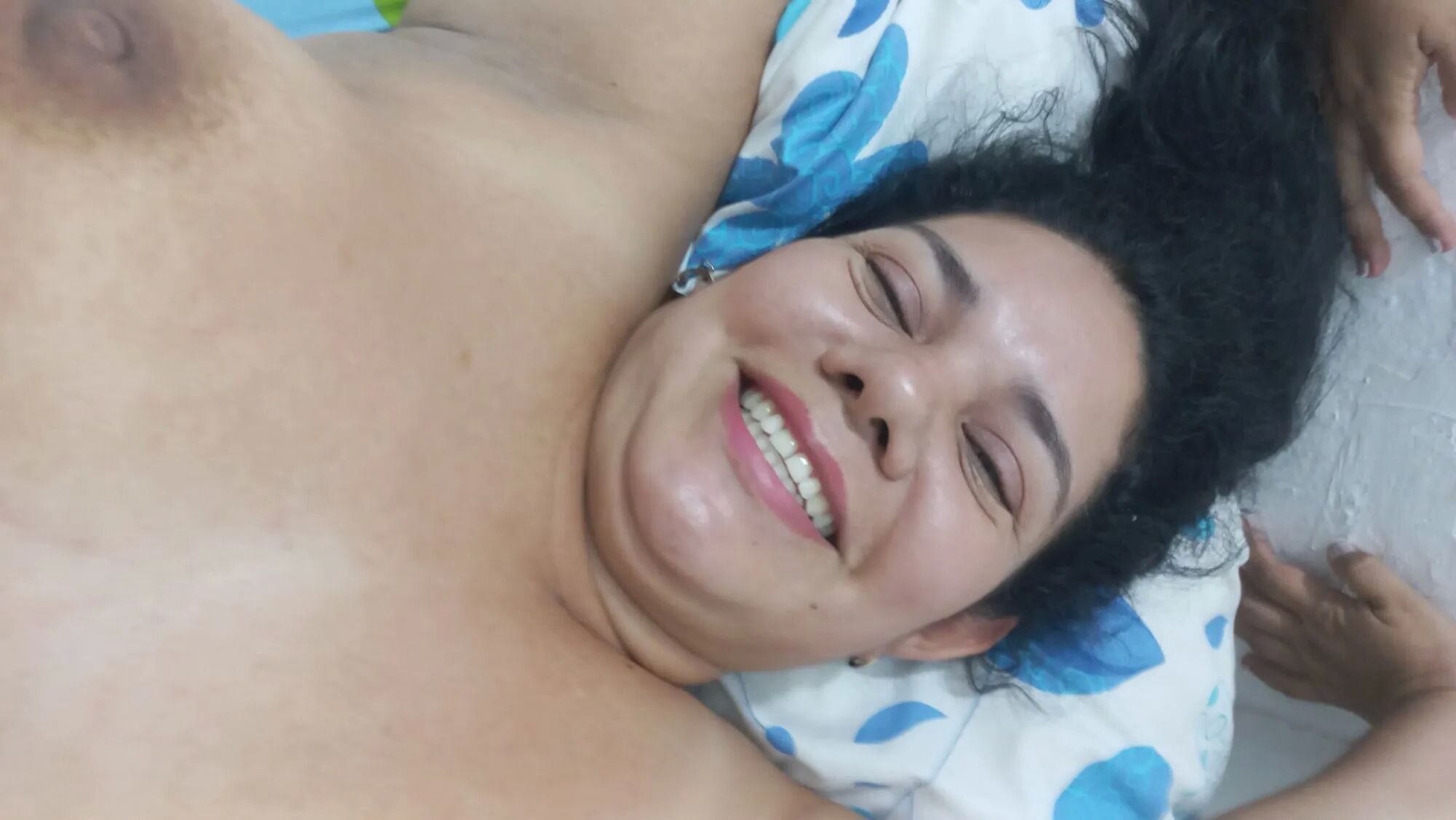 Valkyrie happy deepthroat - 10 Pics