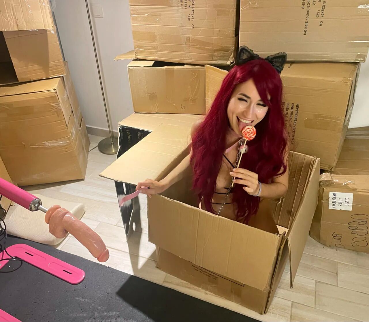 Fetish sex out of the box - 7 Pics