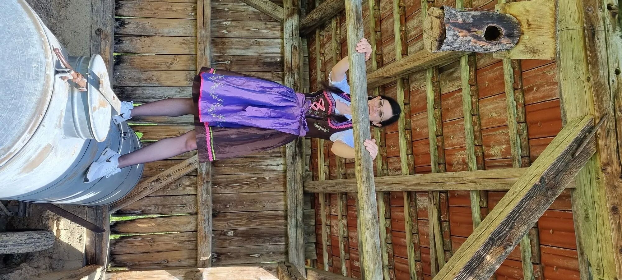 Bavarian girl - 6 Pics
