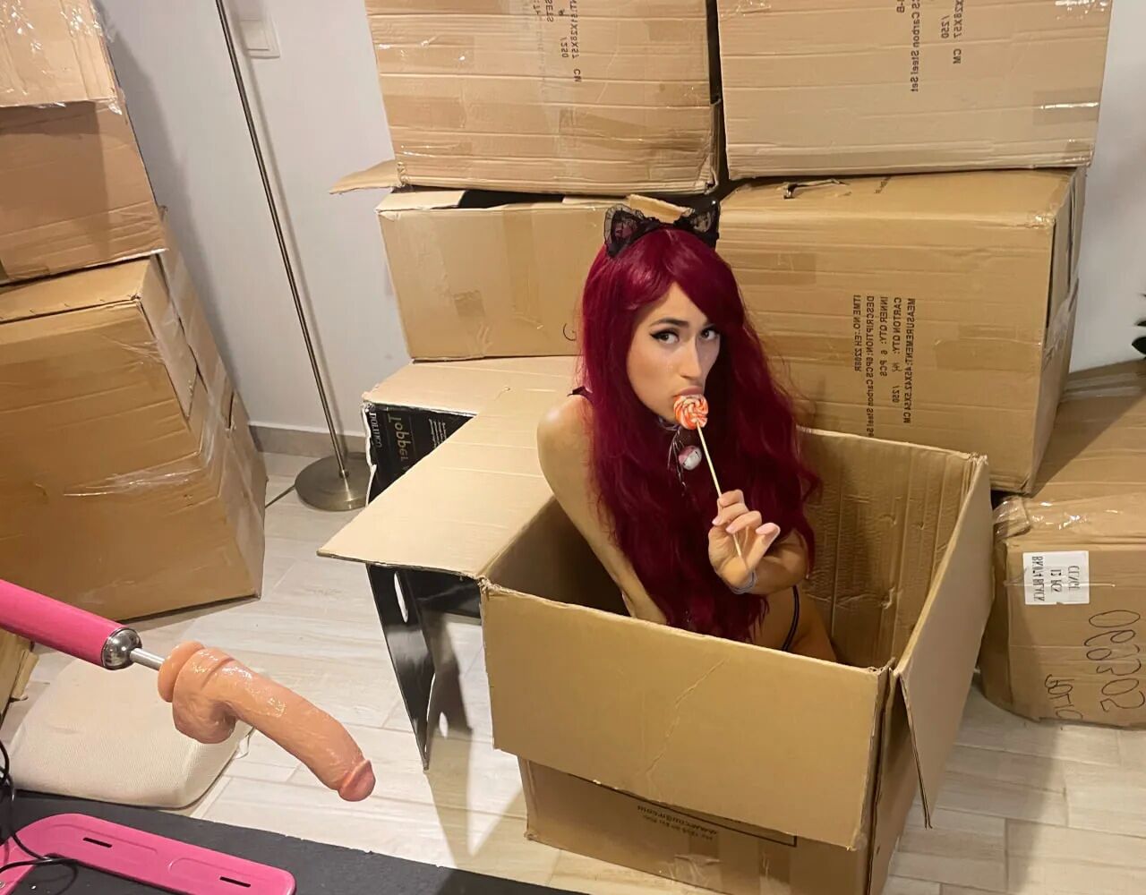 Fetish sex out of the box - 7 Pics