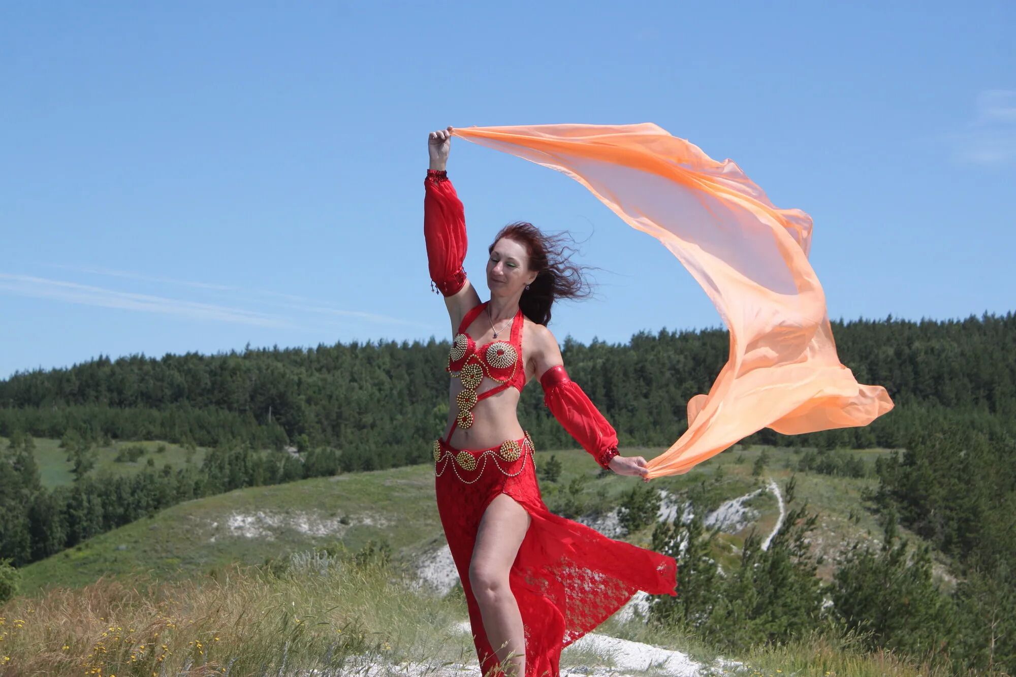 On top with an orange shawl - 50 Pics