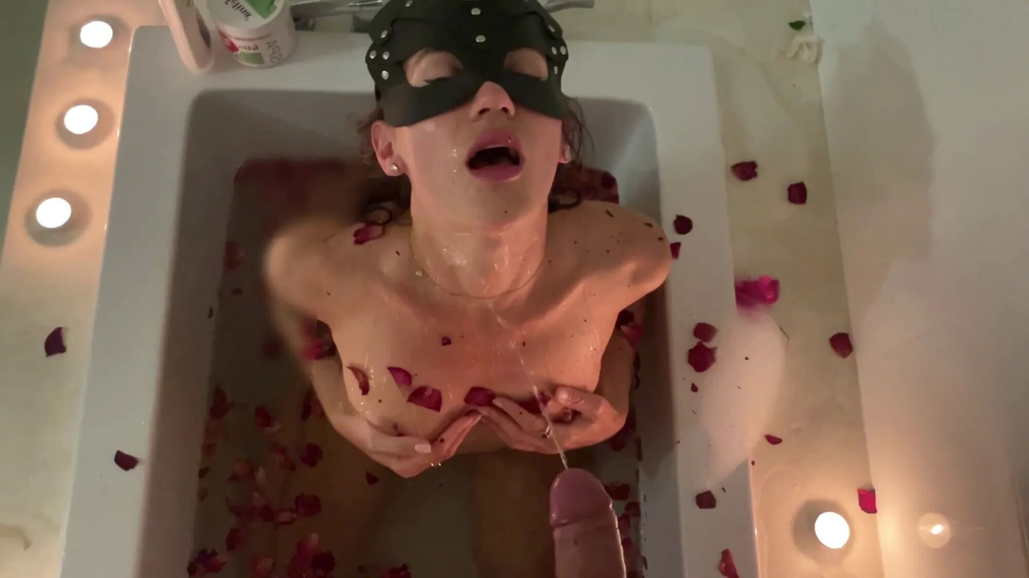 Pee on Me and cum on face - 35 Pics