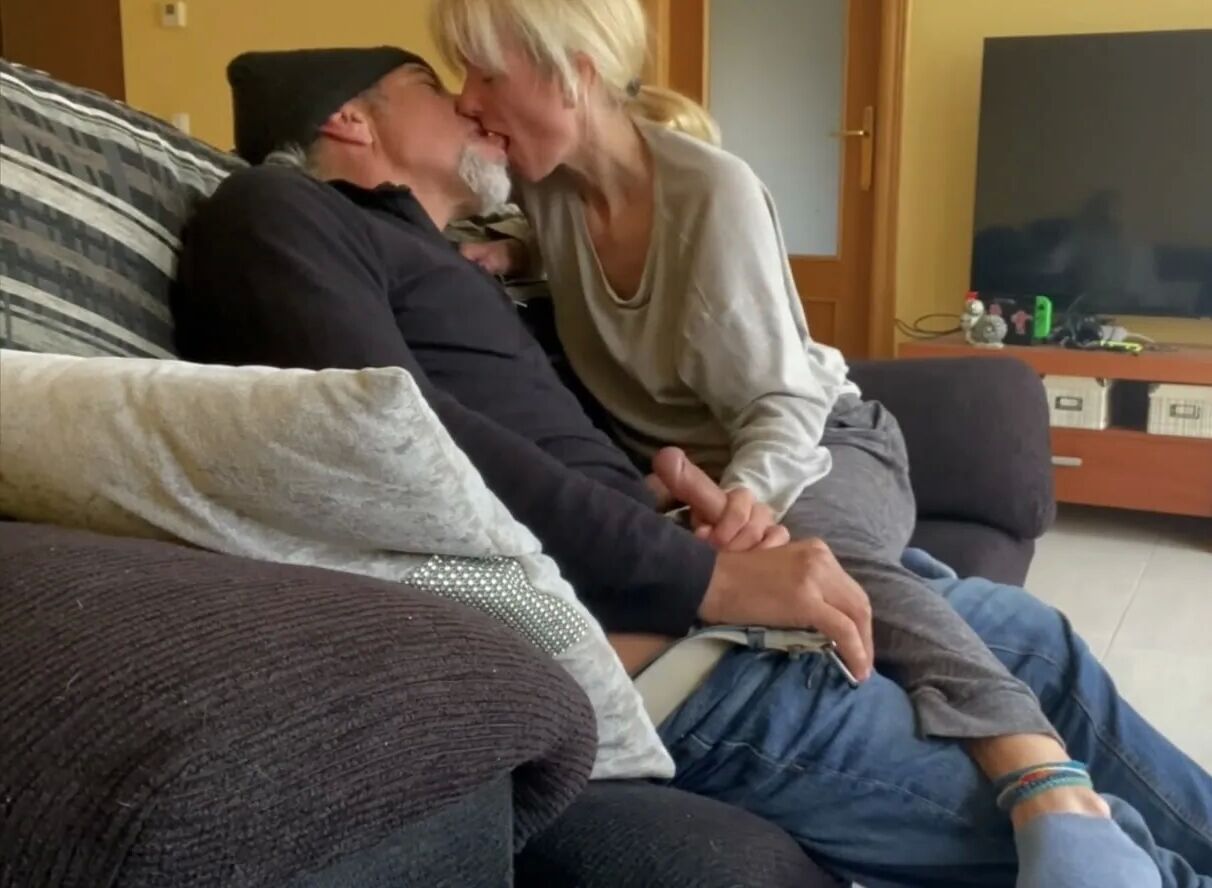 KISSES - EROTIC PHOTOS by Wildspaincouple - 35 Pics