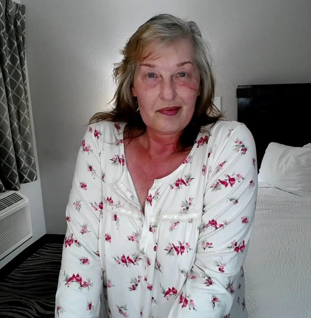 Mature and confident, DawnSkye is woman personified - 10 Pics