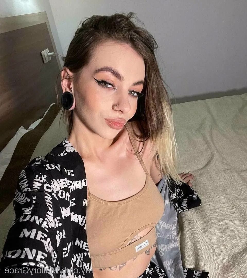 Mallory Grace Free Photos - 65 Pics