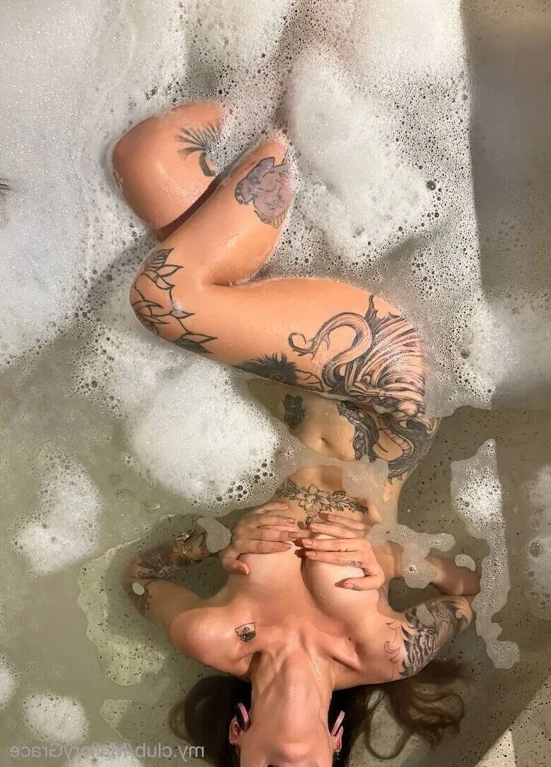 Mallory Grace Free Photos - 65 Pics