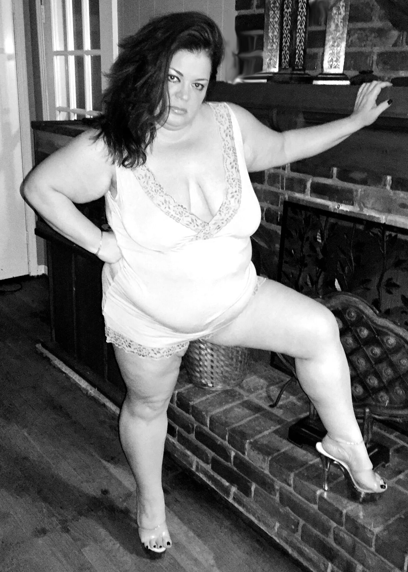 Black and White Photos of Liz Heat - 15 Pics