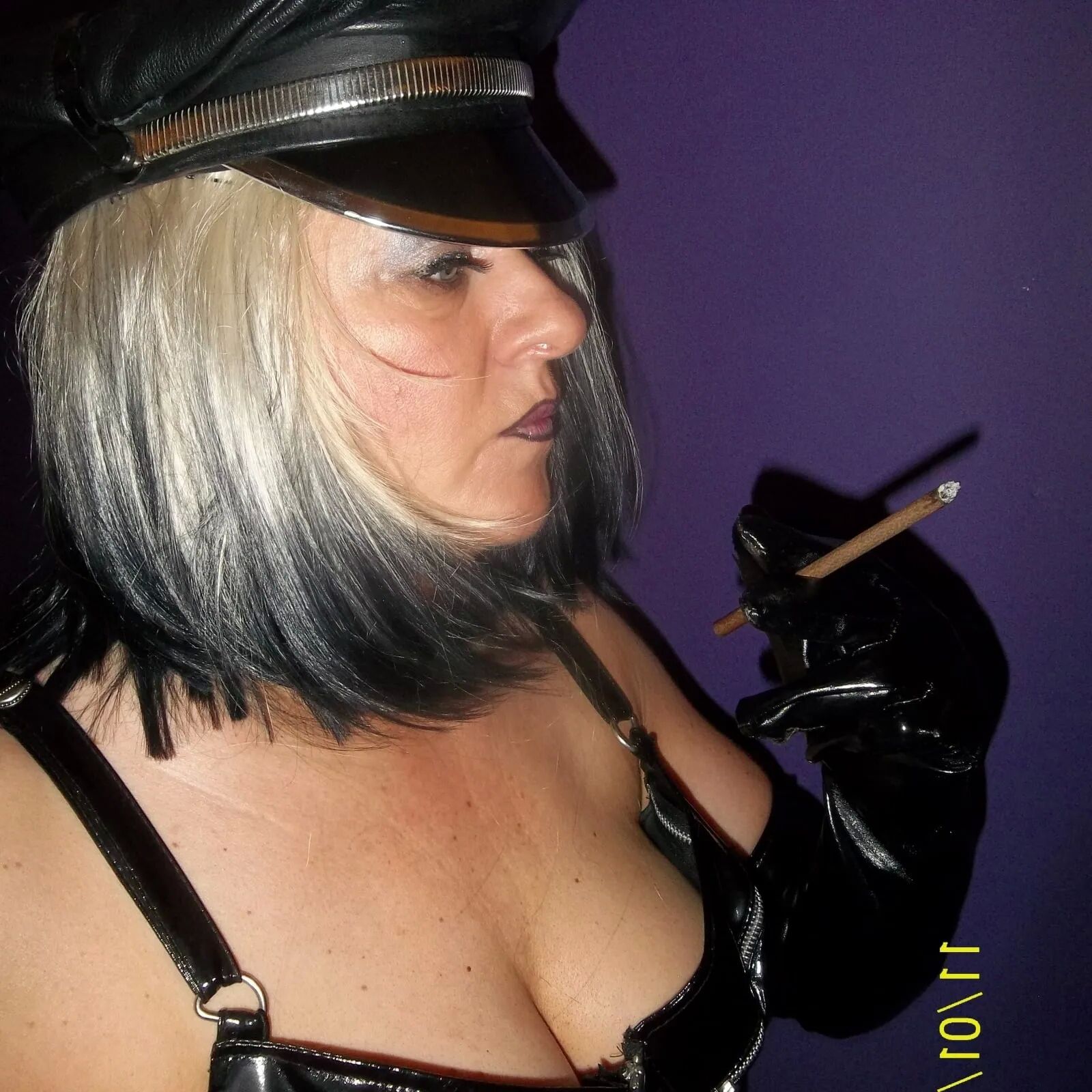 SHIRLEY SLUT 689 - 506 Pics