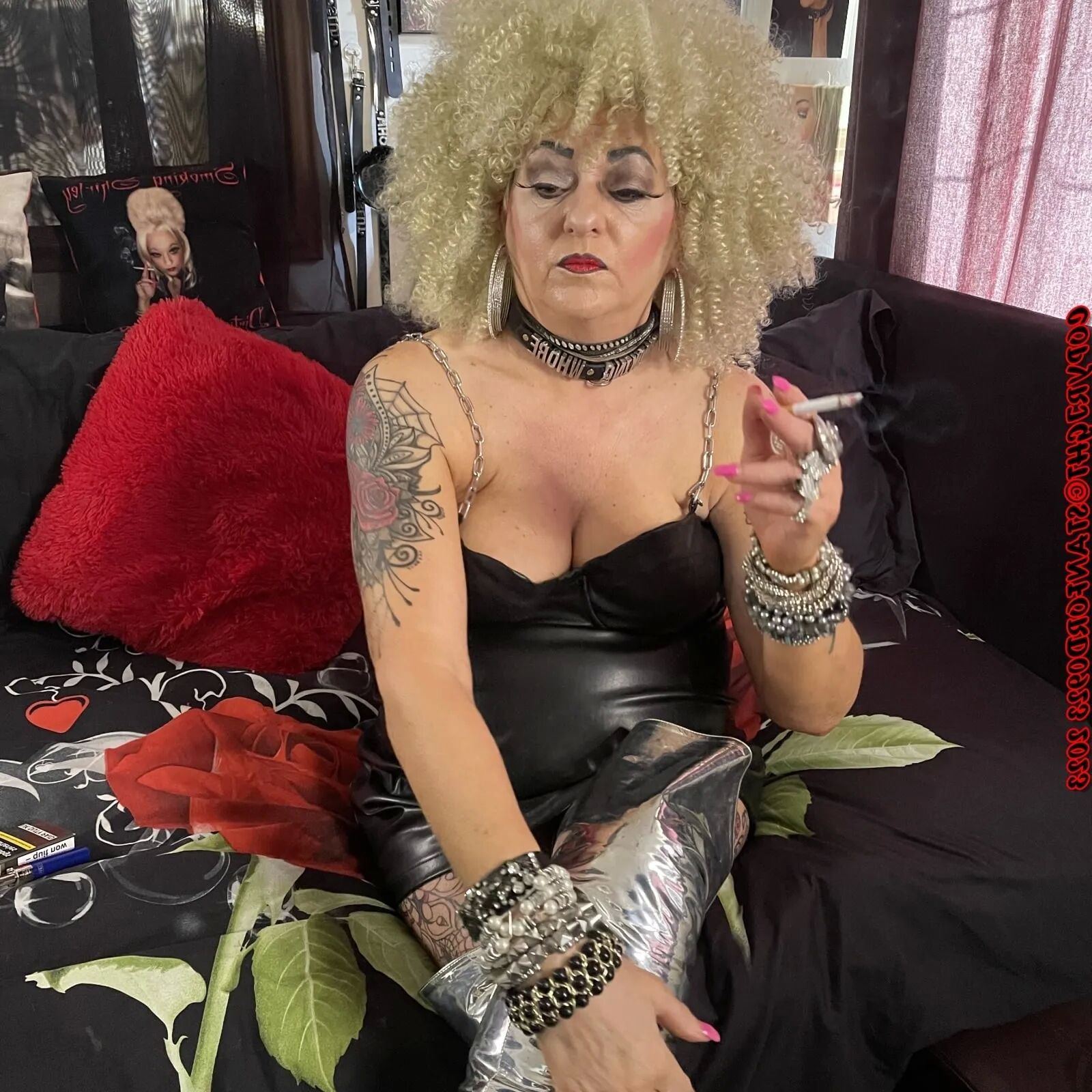 WHORE SHIRLEY ON FIRE - 124 Pics