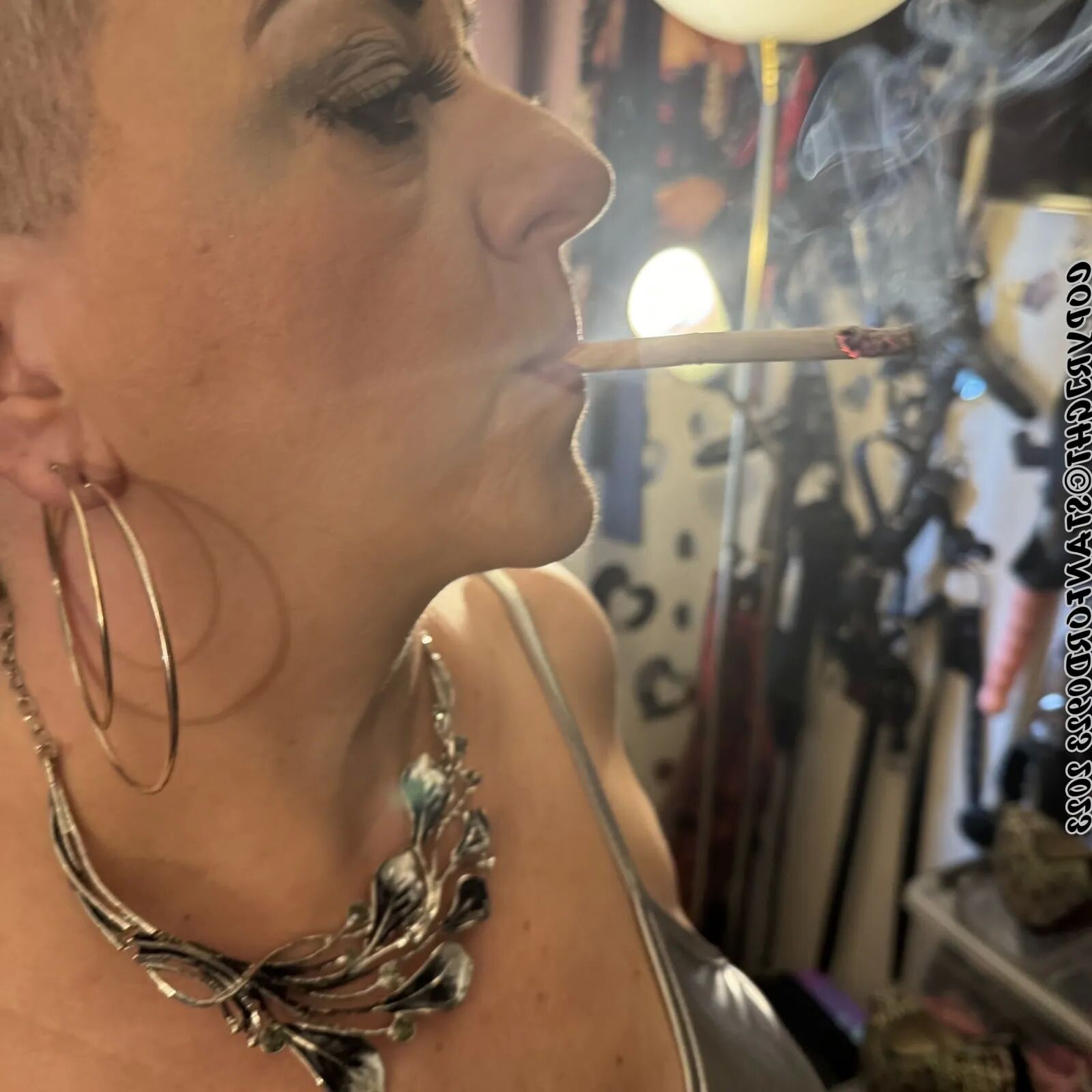 THIS IS WHAT A SLUT LOOKS LIKE - 77 Pics
