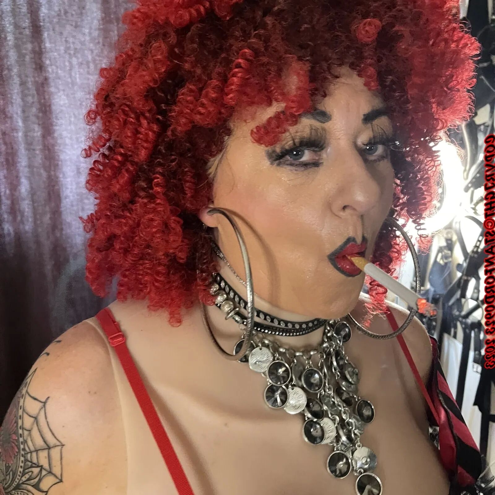 THE MOTHER AND WHORE 2 - 99 Pics