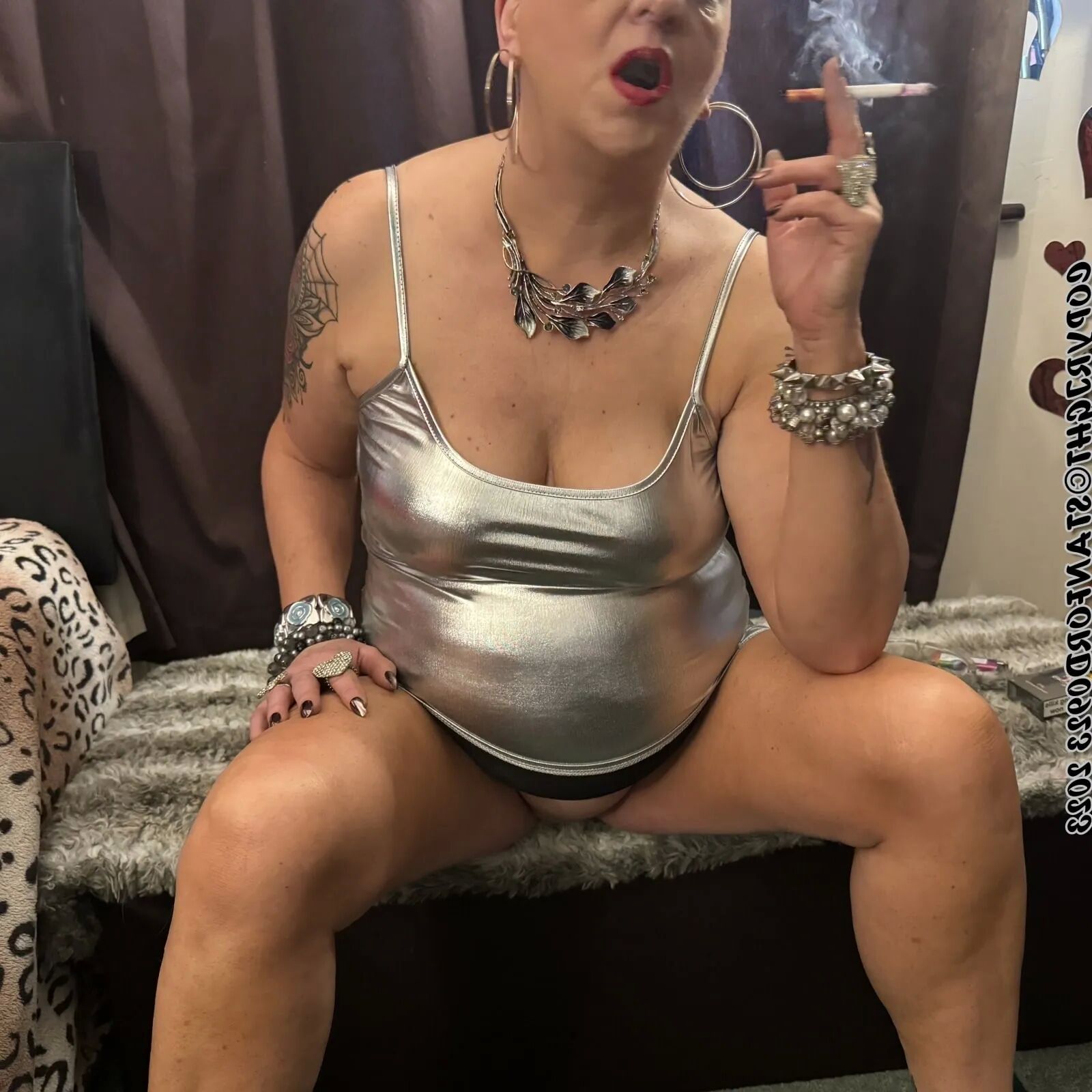 THIS IS WHAT A SLUT LOOKS LIKE - 77 Pics