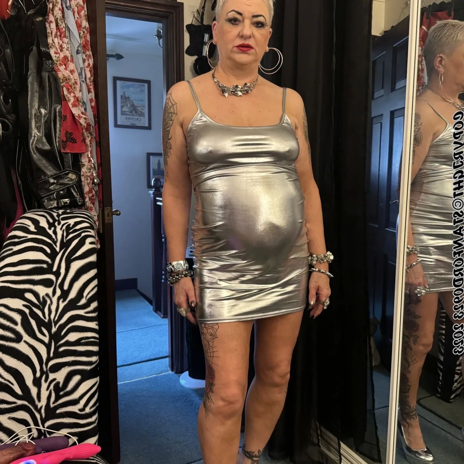 THIS IS WHAT A SLUT LOOKS LIKE - 77 Pics