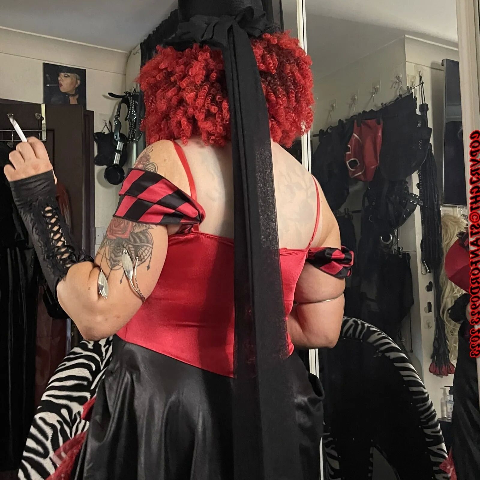 THE MOTHER AND WHORE 2 - 99 Pics