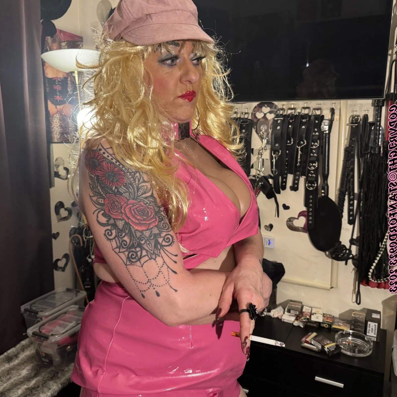 SHIRLEY THE COMPLETE SLUT - 83 Pics