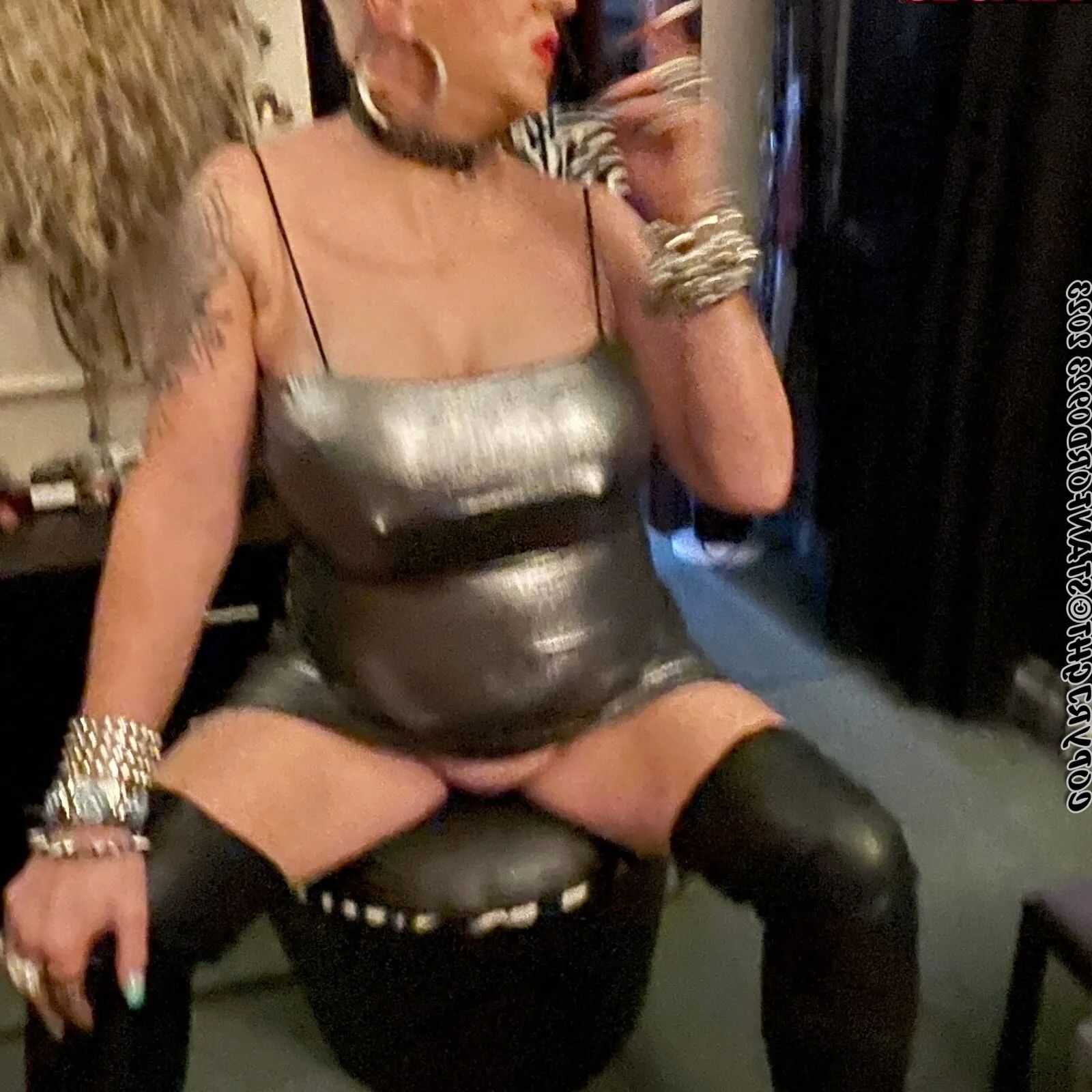 SHIRLEY STEP MOM TEASES - 120 Pics