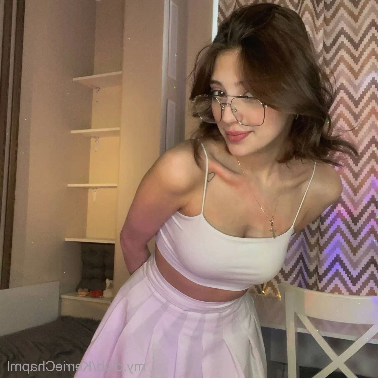Niki Free Photos - 5 Pics