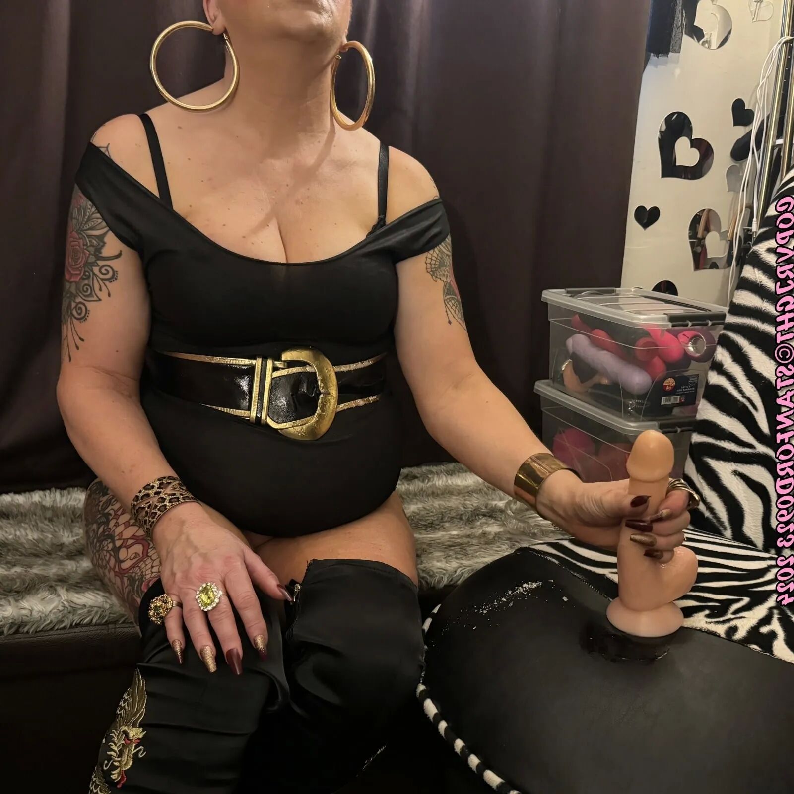 SMOKING CIGAR GIRL SHIRLEY - 173 Pics