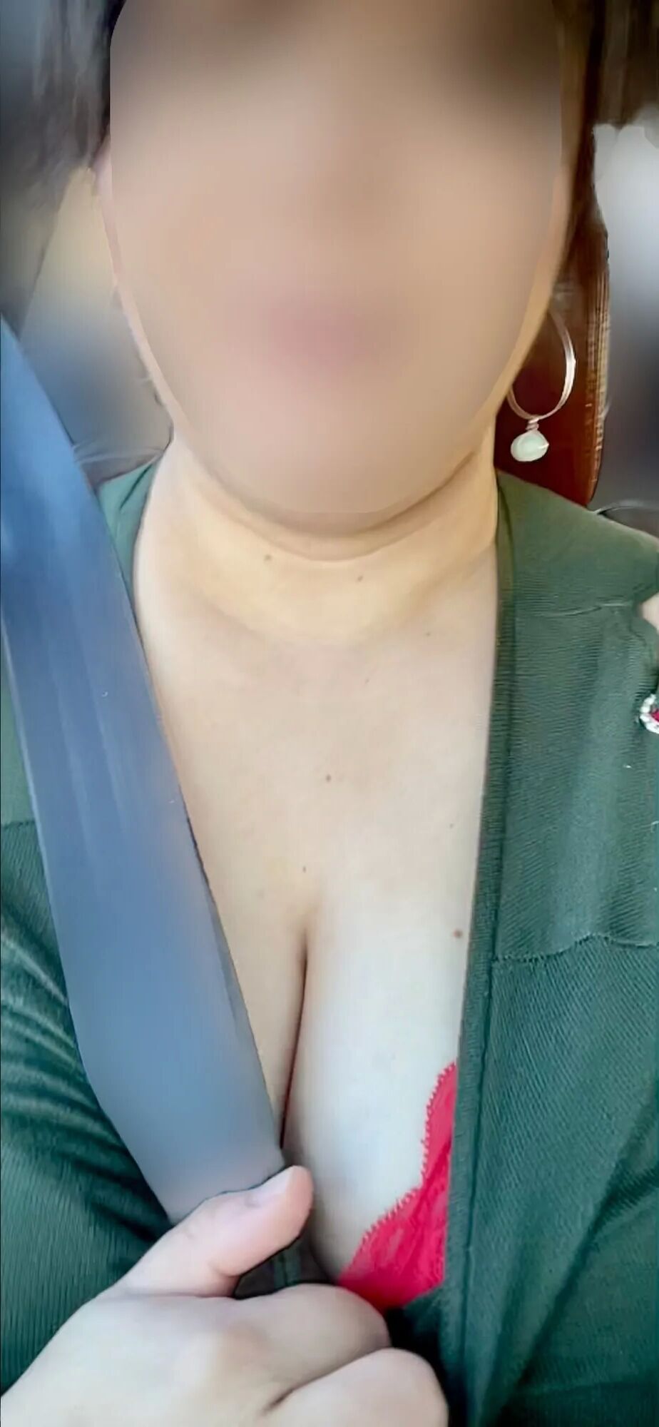 Just Rach’s Tits in a Red Bra - 33 Pics