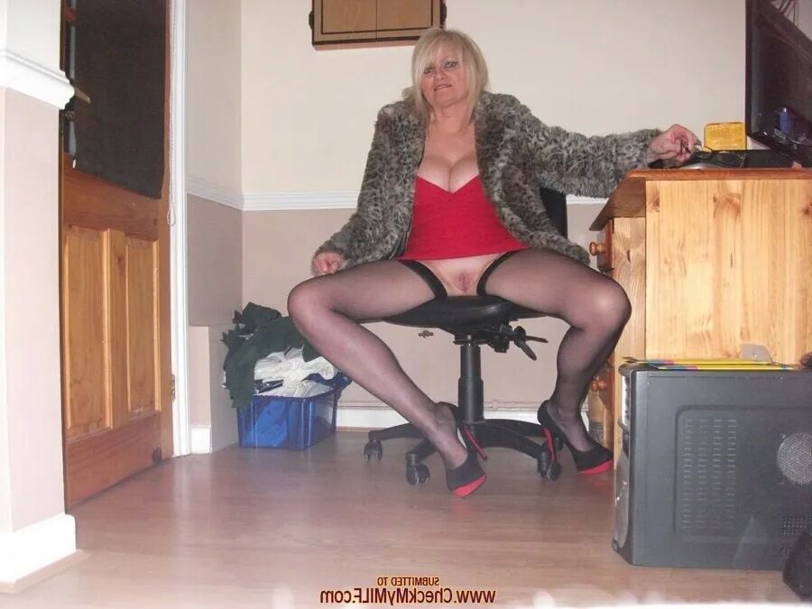 Check My MILf Crazy party mom - 12 Pics