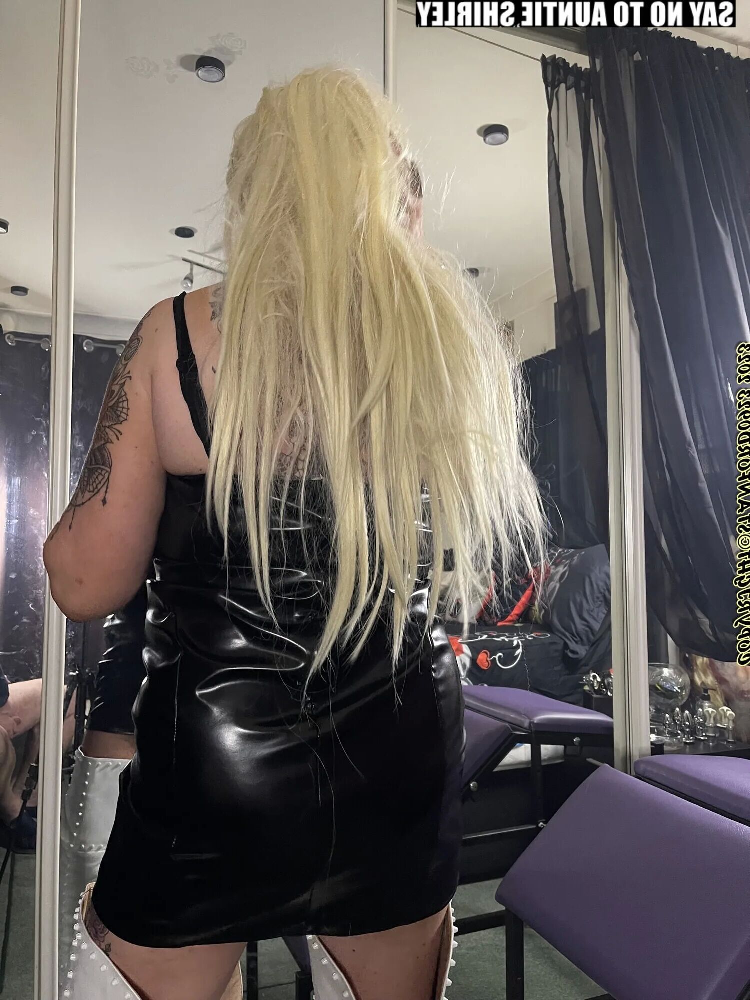 SPUNK ON YOUR AUNTIE SHIRLEY - 73 Pics