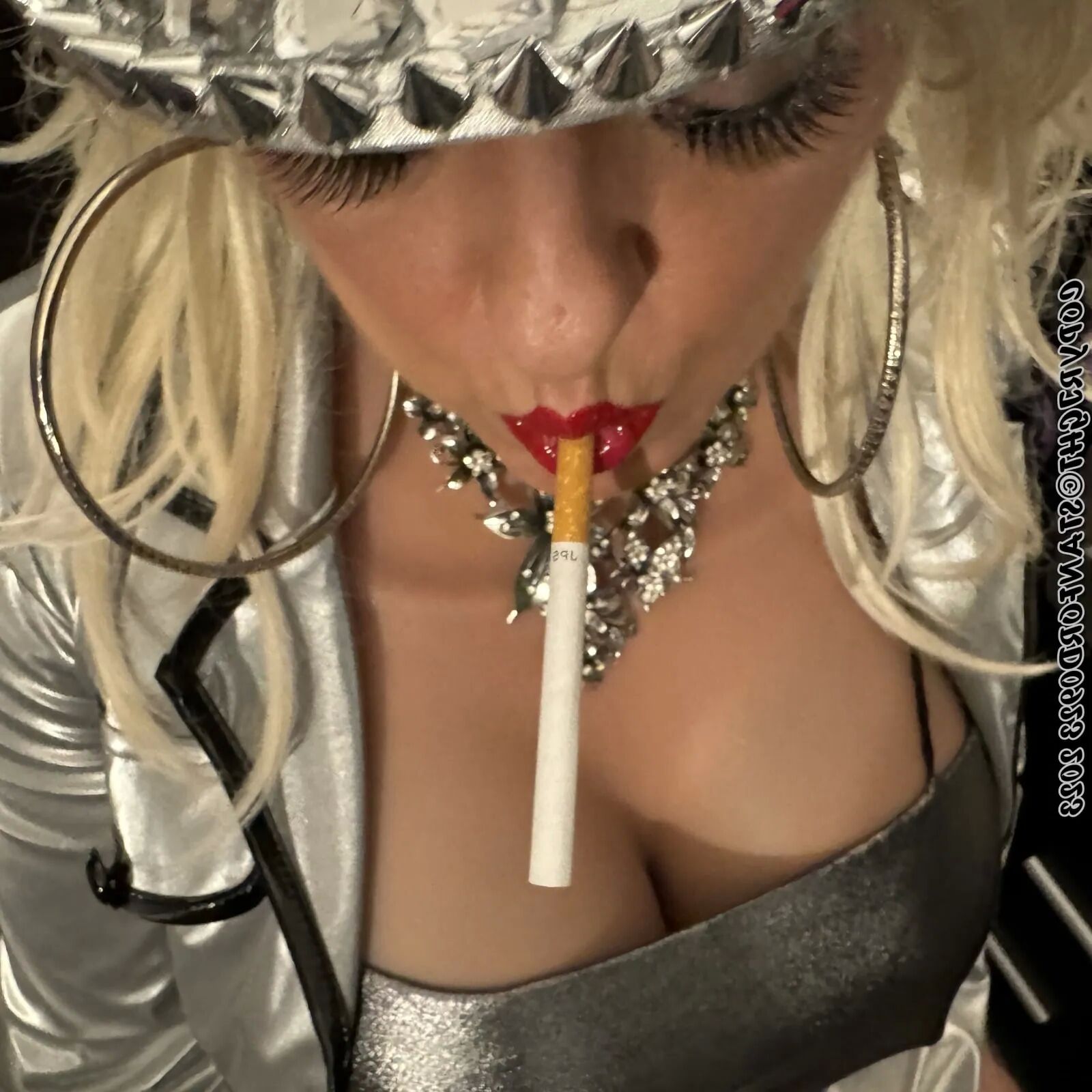 SLUTTY MOM SHIRLEY WANTING COCK - 142 Pics