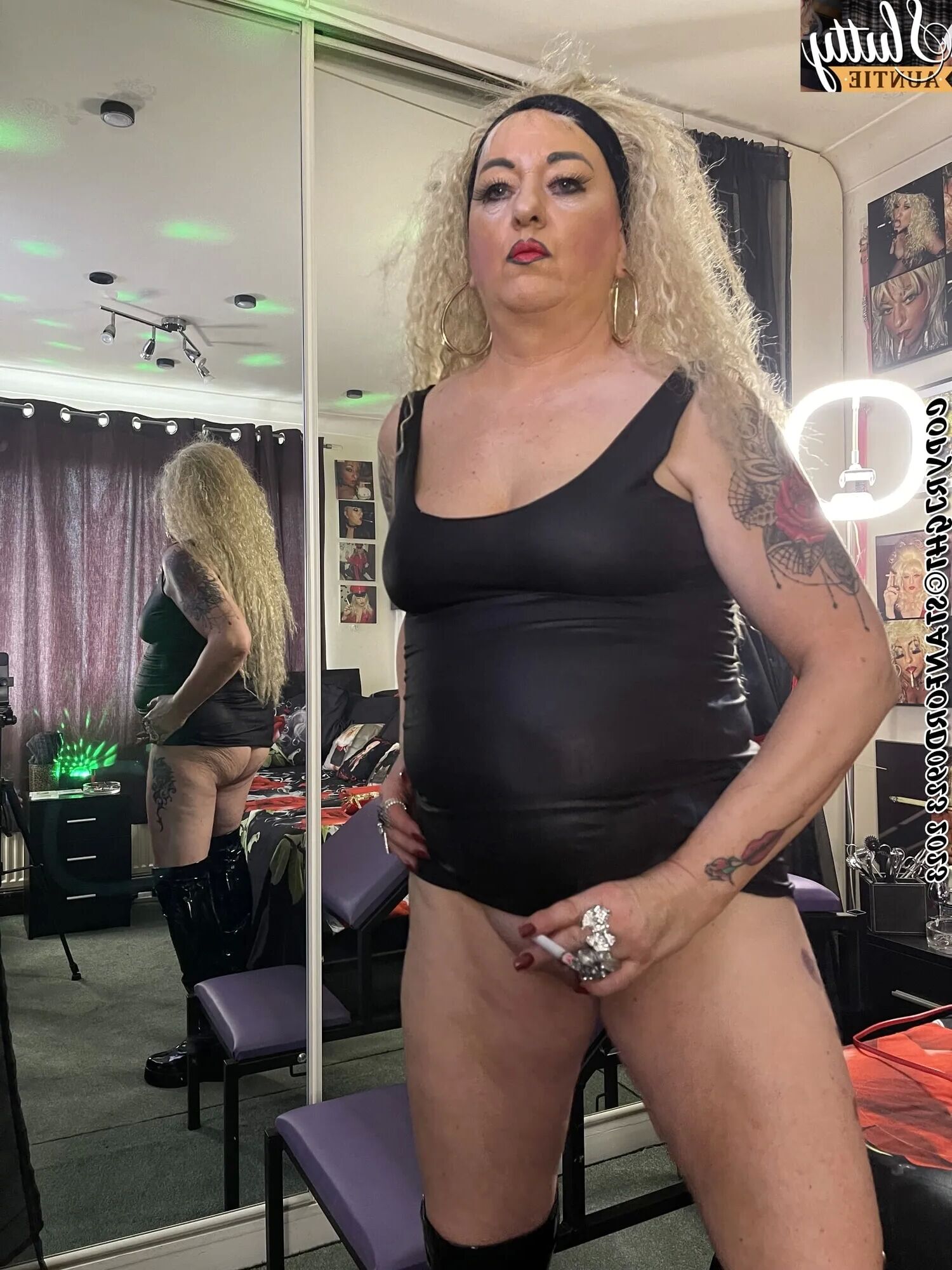 SLUTTY AUNTIE SHIRLEY - 98 Pics