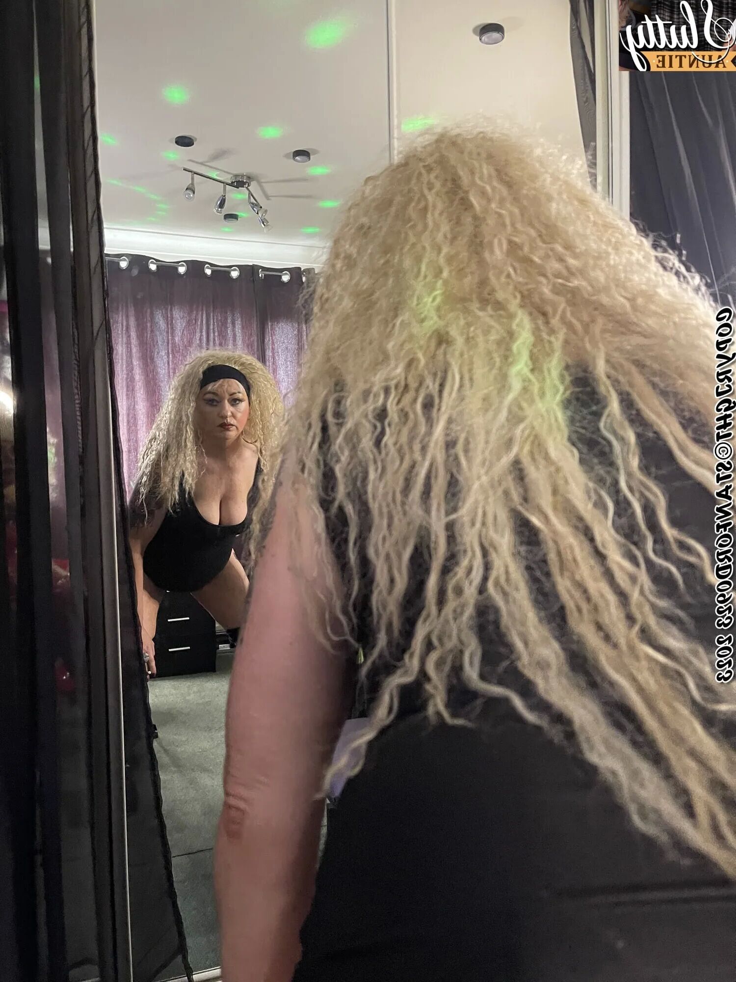 SLUTTY AUNTIE SHIRLEY - 98 Pics