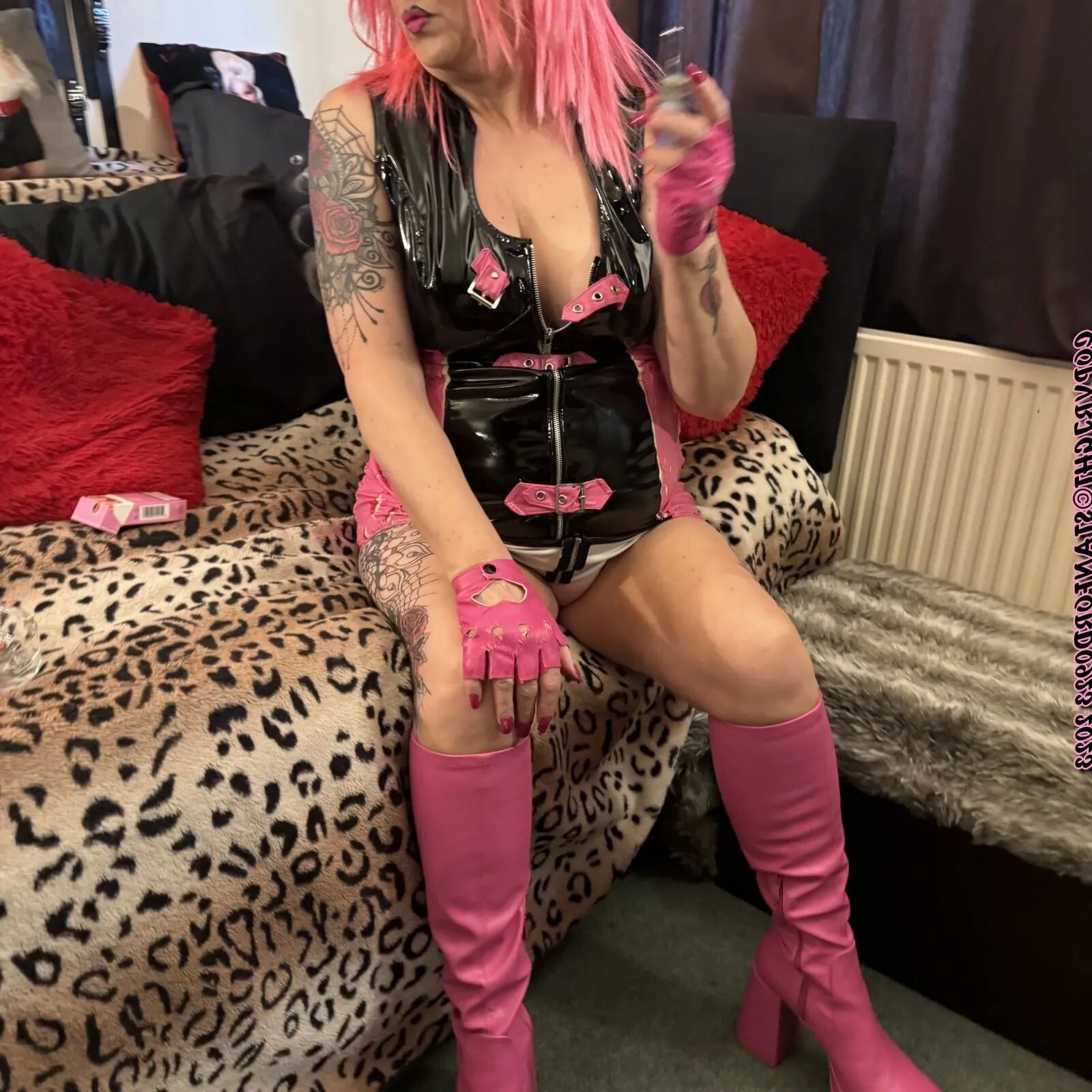 SHIRLEY SLUT TRAMP 2023 - 152 Pics