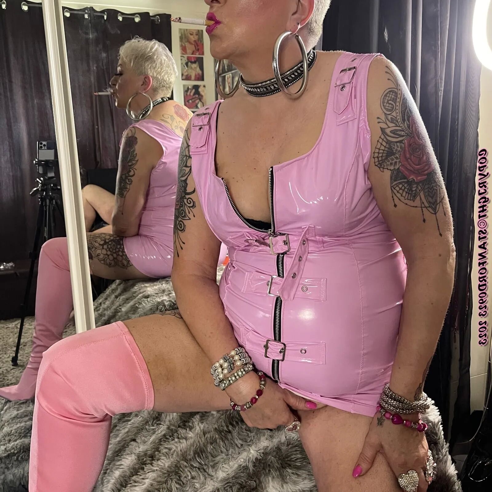 SATURDAY EXTRA SHIRLEY - 109 Pics