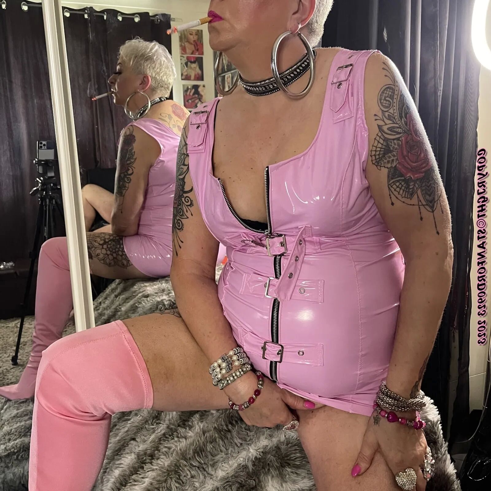SATURDAY EXTRA SHIRLEY - 109 Pics