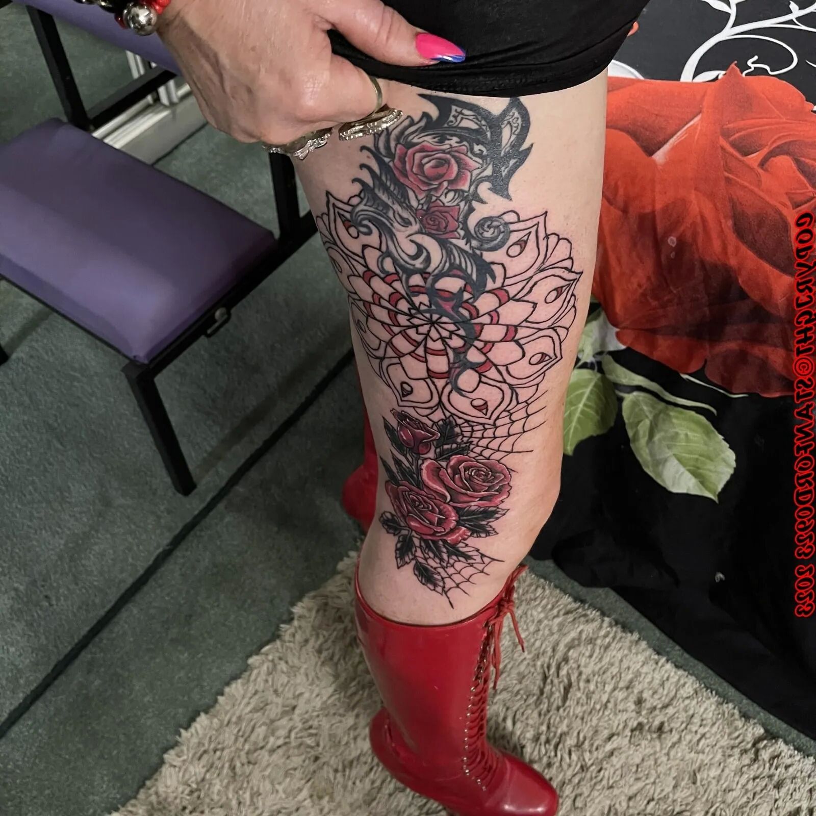 RED WHORE SHIRLEY - 75 Pics