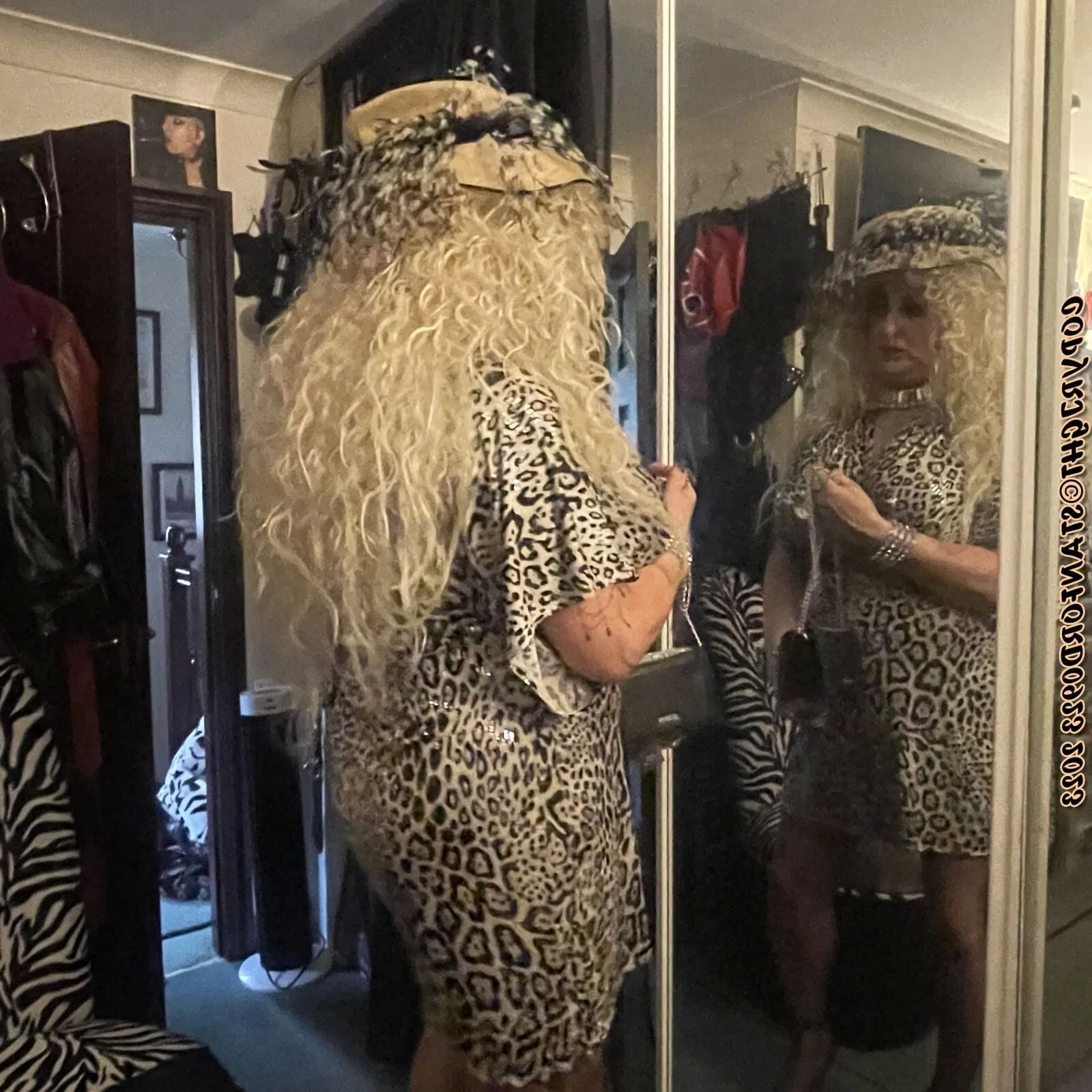 MOMMY NEEDS COCK - 85 Pics
