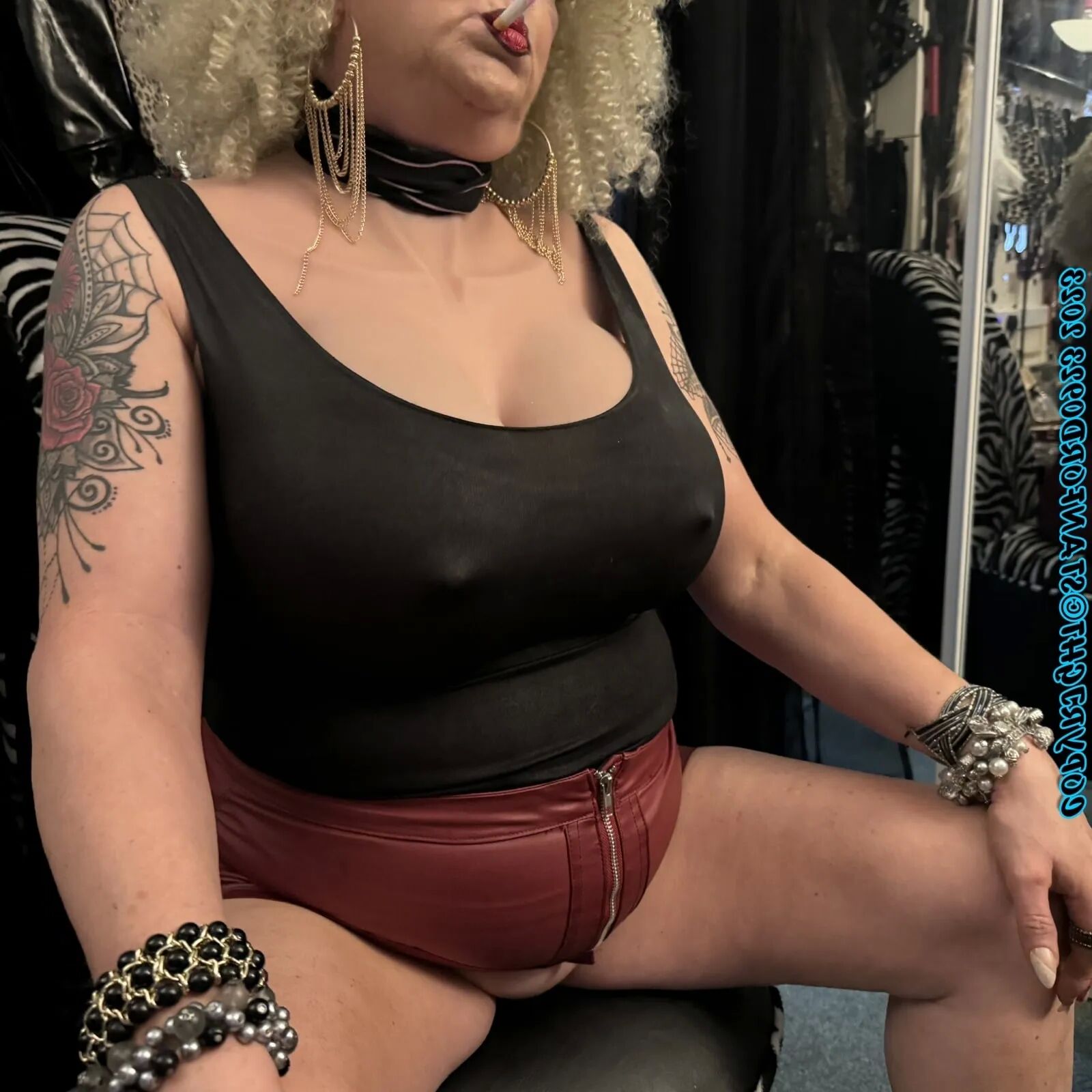 MY AUNT SHIRLEY IS SUCH A SLUT - 93 Pics