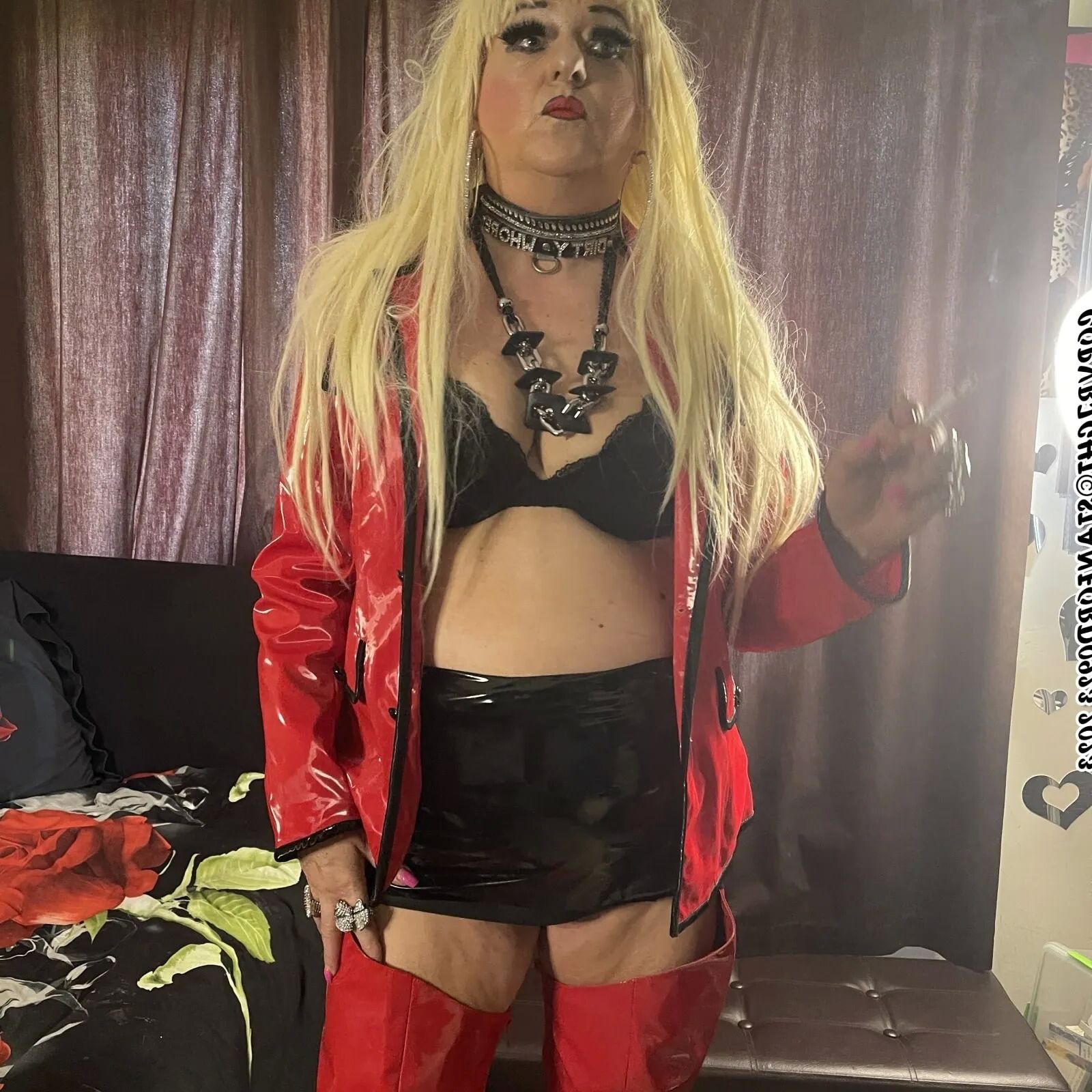 SHIRLEY I LOVE SMOKING PT 2 - 255 Pics